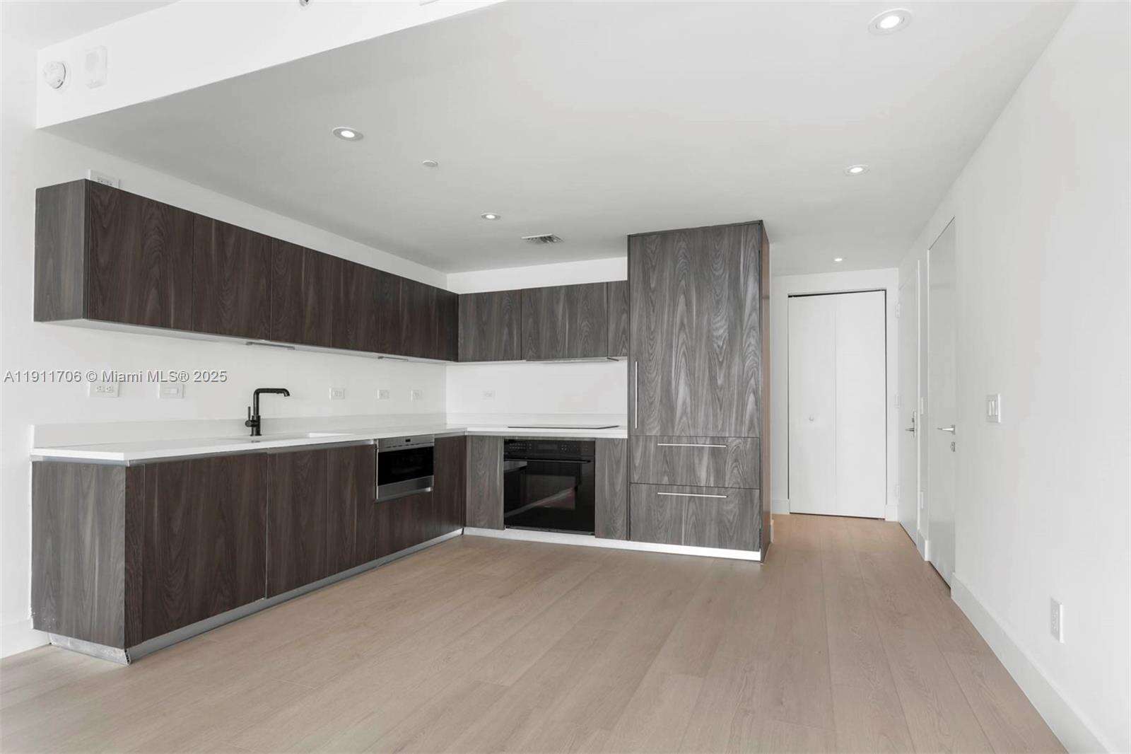 ONE PARAISO - 3131 7 Ave, Miami, FL 33137 | Picture 5