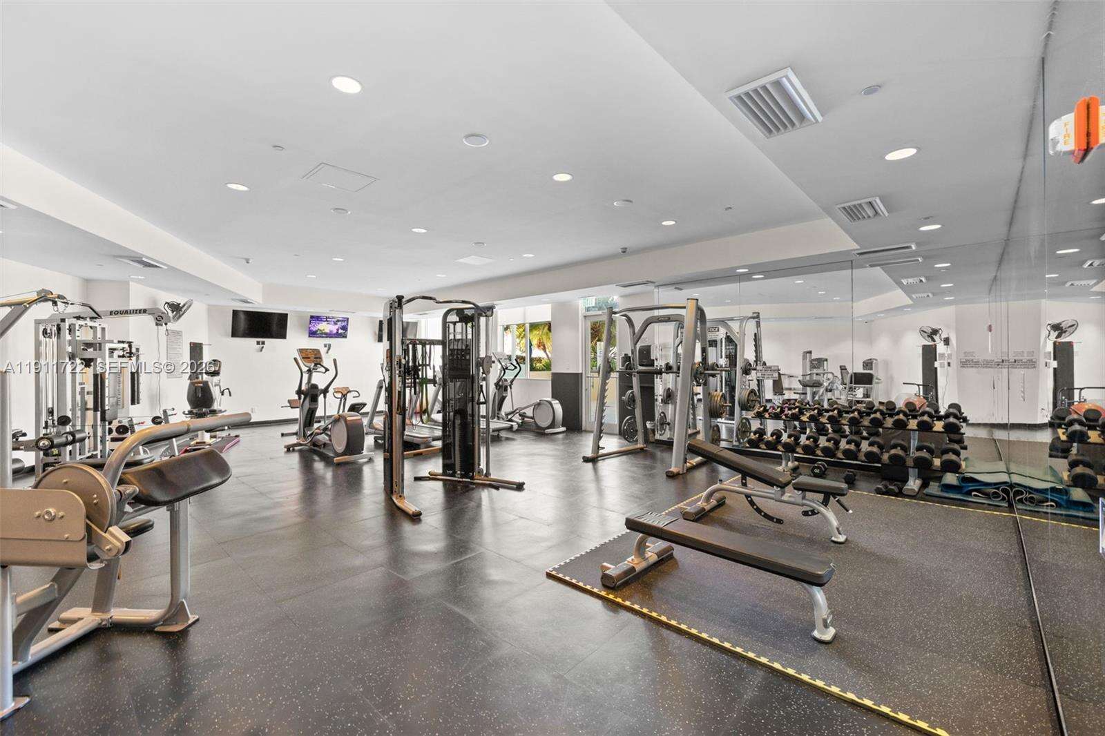 The Metropolitan at 2475 Brickell Ave, Miami, FL 33129 - For Sale photo 51