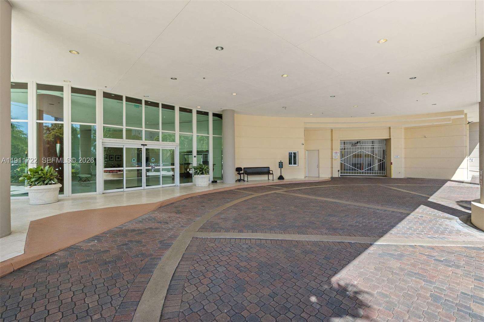 The Metropolitan at 2475 Brickell Ave, Miami, FL 33129 - For Sale photo 56
