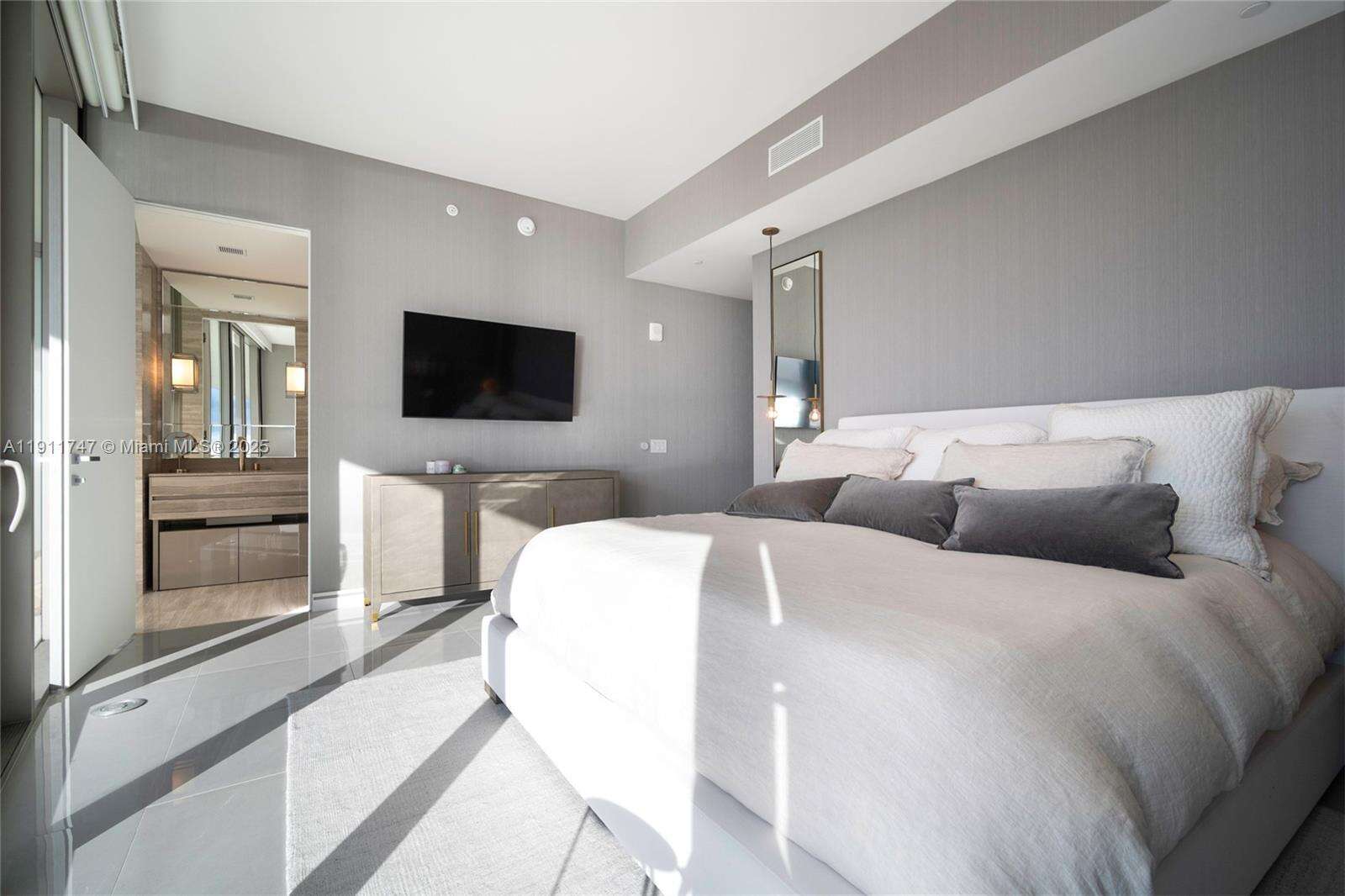 Armani Casa at 18975 Collins Ave, Sunny Isles Beach, FL 33160 - For Sale photo 16