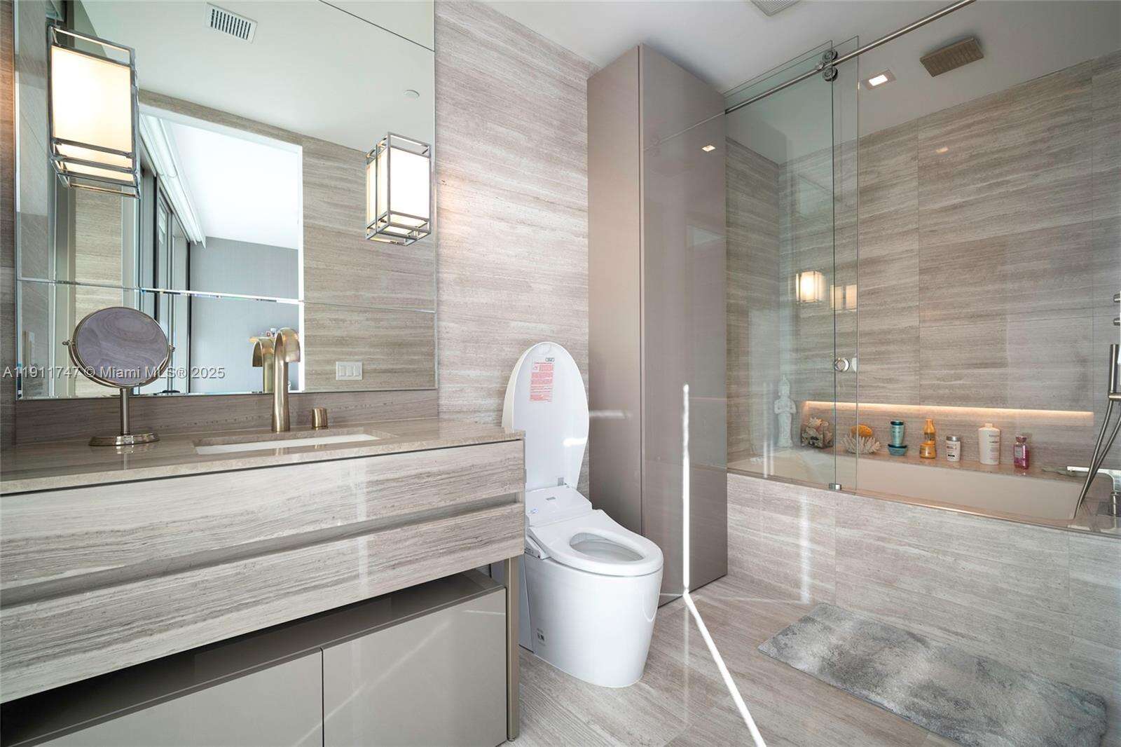 Armani Casa at 18975 Collins Ave, Sunny Isles Beach, FL 33160 - For Sale photo 17