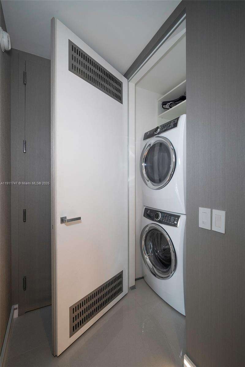 Armani Casa at 18975 Collins Ave, Sunny Isles Beach, FL 33160 - For Sale photo 10