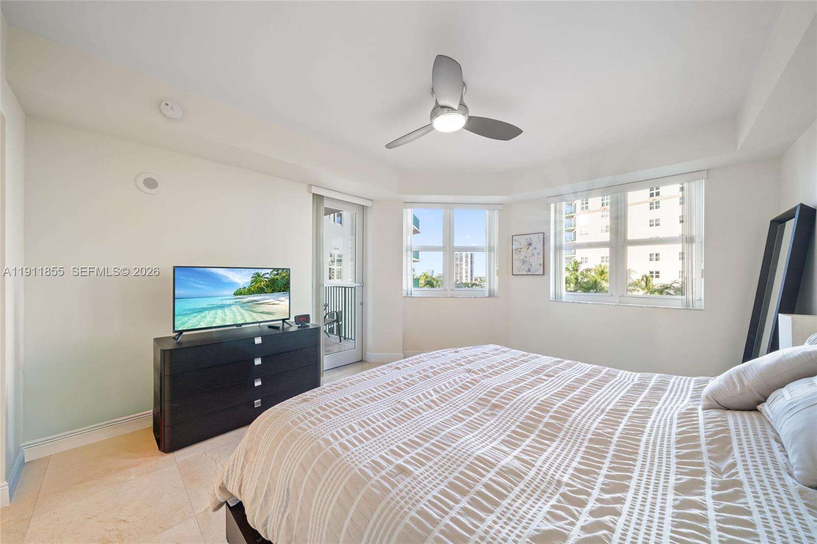 Turnberry Village South at 19900 Country Club Dr, Aventura, FL 33180 - For Sale photo 15