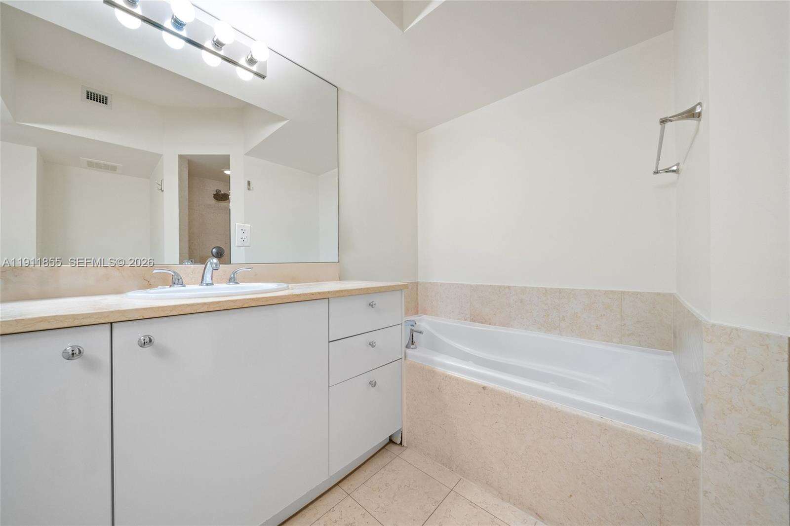 Turnberry Village South at 19900 Country Club Dr, Aventura, FL 33180 - For Sale photo 19