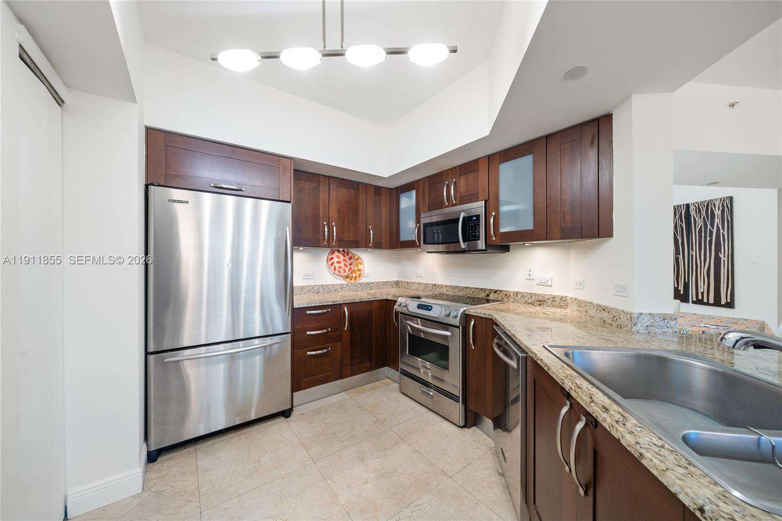 Turnberry Village South at 19900 Country Club Dr, Aventura, FL 33180 - For Sale photo 8