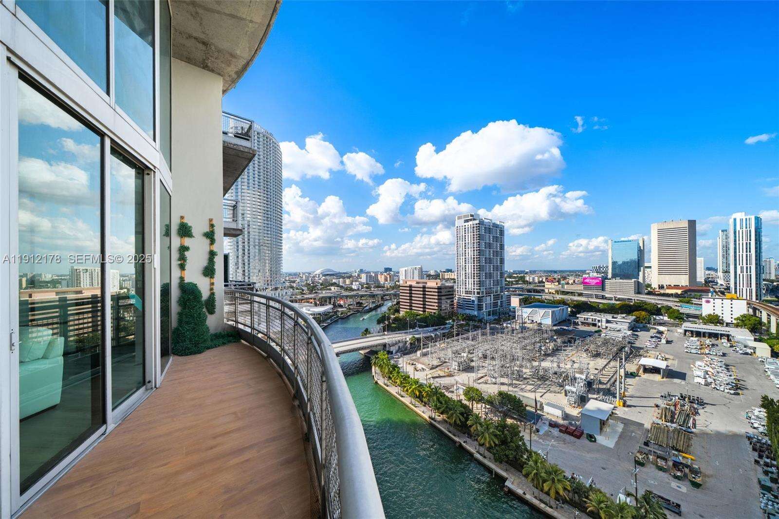 Neo Vertika at 690 1 Ct, Miami, FL 33130 - For Sale photo 25