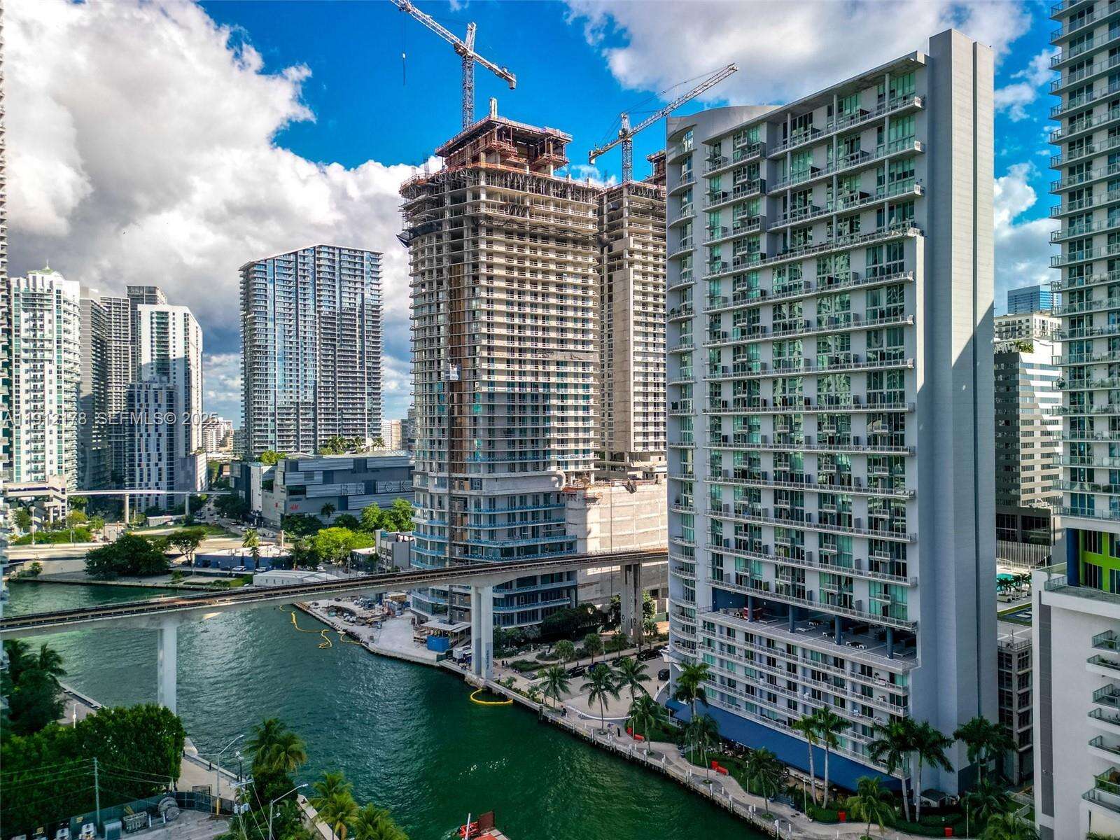 Neo Vertika at 690 1 Ct, Miami, FL 33130 - For Sale photo 28