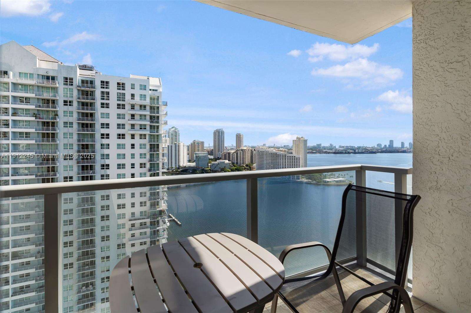 The Mark On Brickell at 1155 Brickell Bay Dr, Miami, FL 33131 - For Sale photo 2