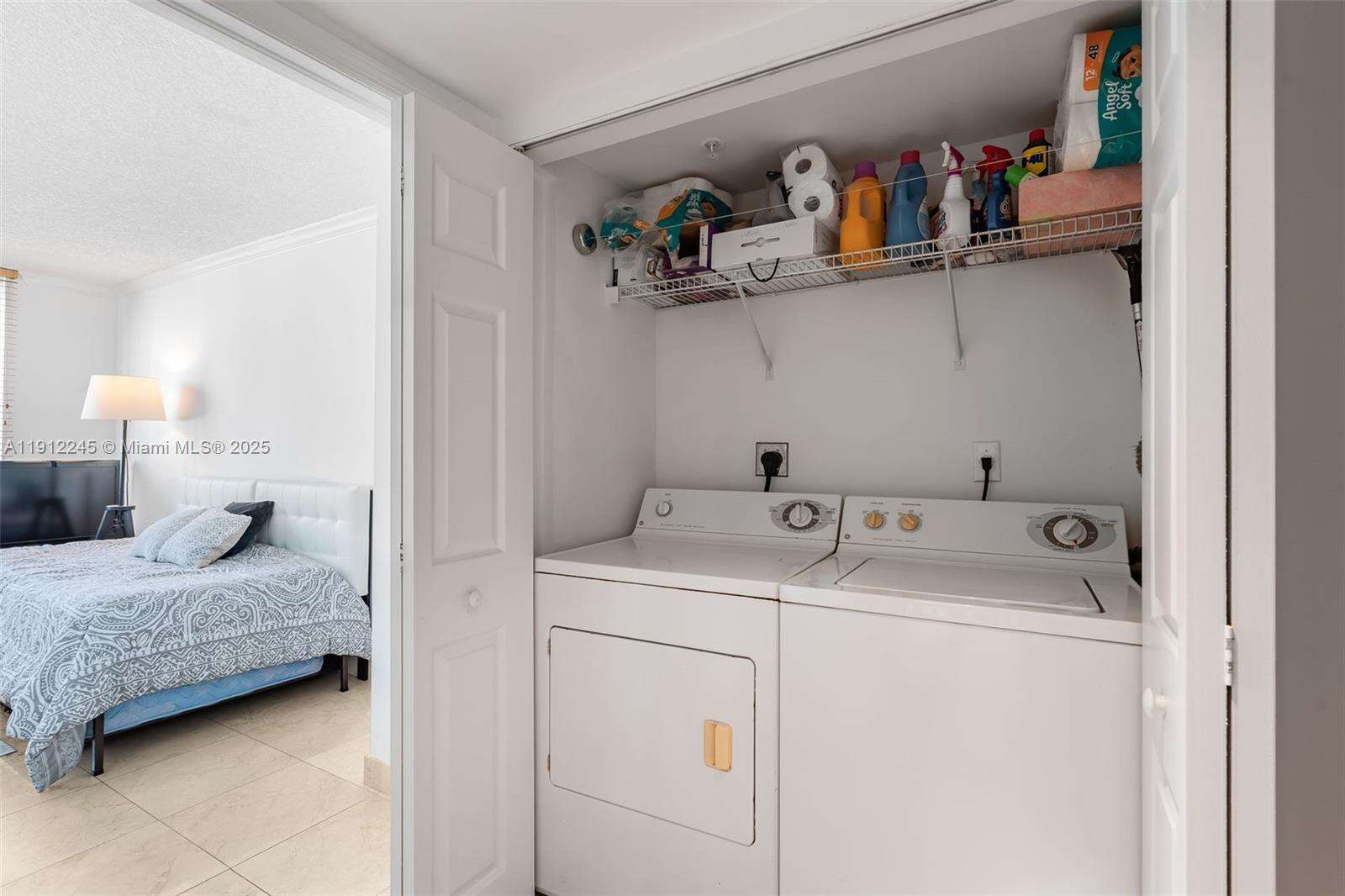The Mark On Brickell at 1155 Brickell Bay Dr, Miami, FL 33131 - For Sale photo 19