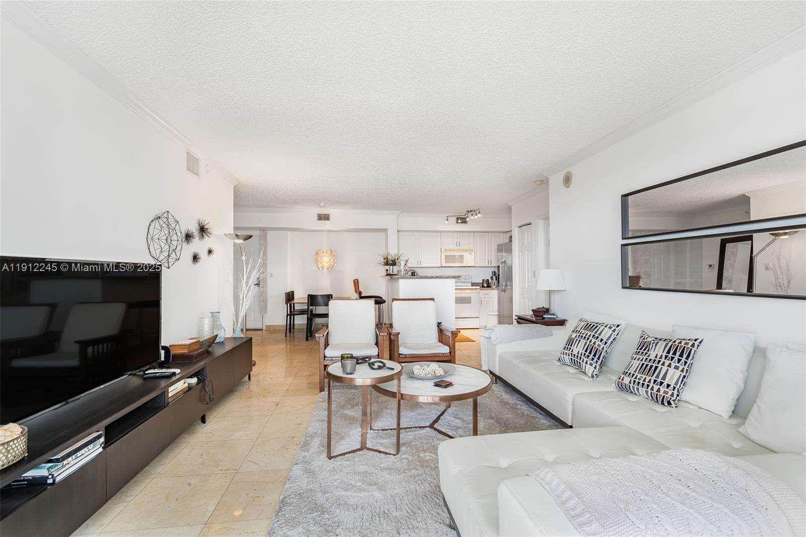 The Mark On Brickell at 1155 Brickell Bay Dr, Miami, FL 33131 - For Sale photo 8