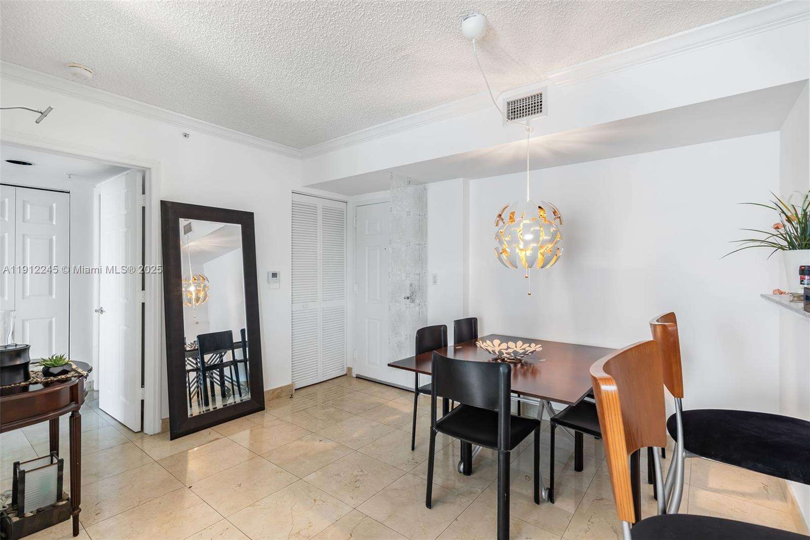 The Mark On Brickell at 1155 Brickell Bay Dr, Miami, FL 33131 - For Sale photo 10