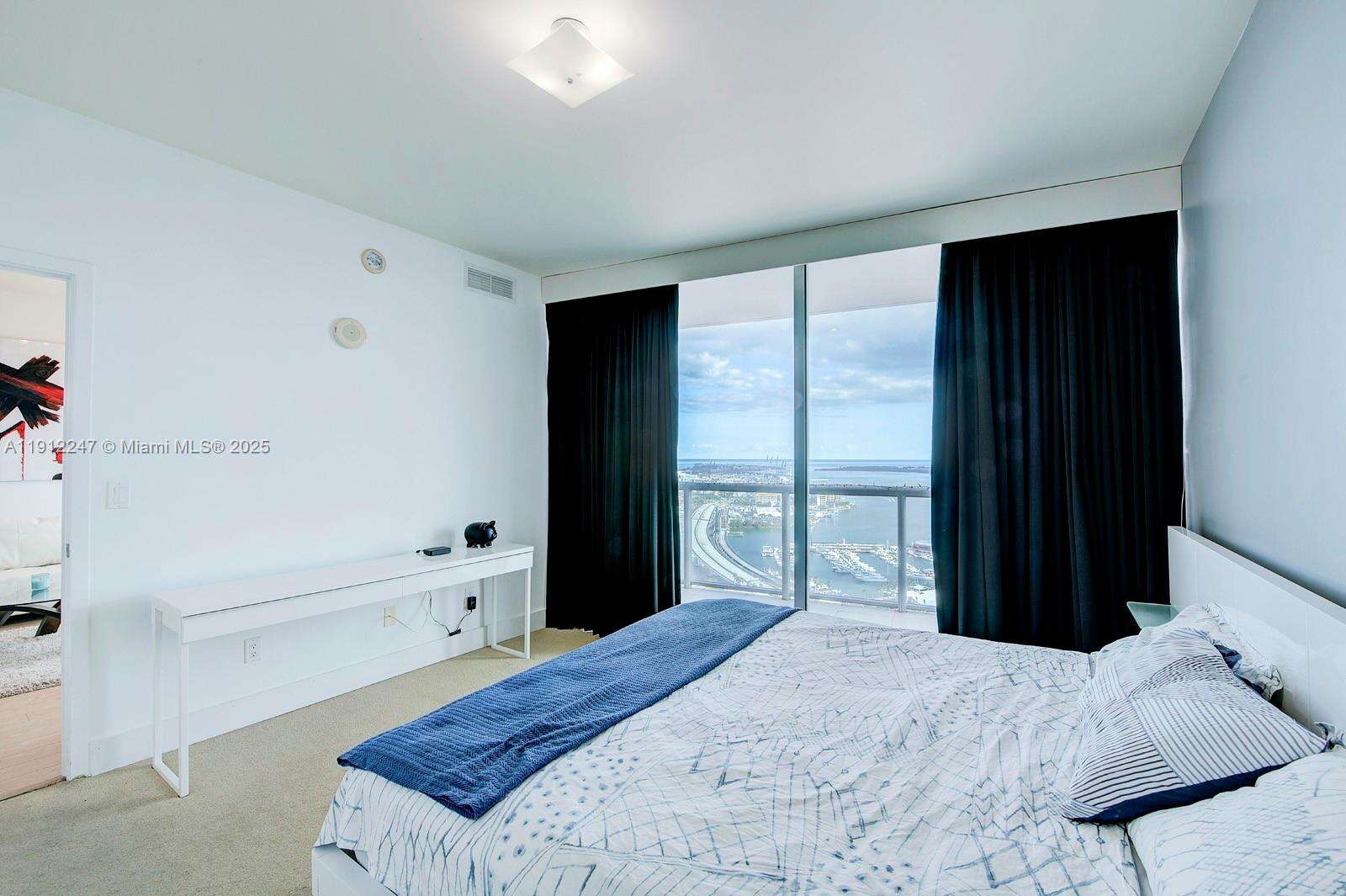 Marina Blue at 888 Biscayne Blvd, Miami, FL 33132 - For Sale photo 10
