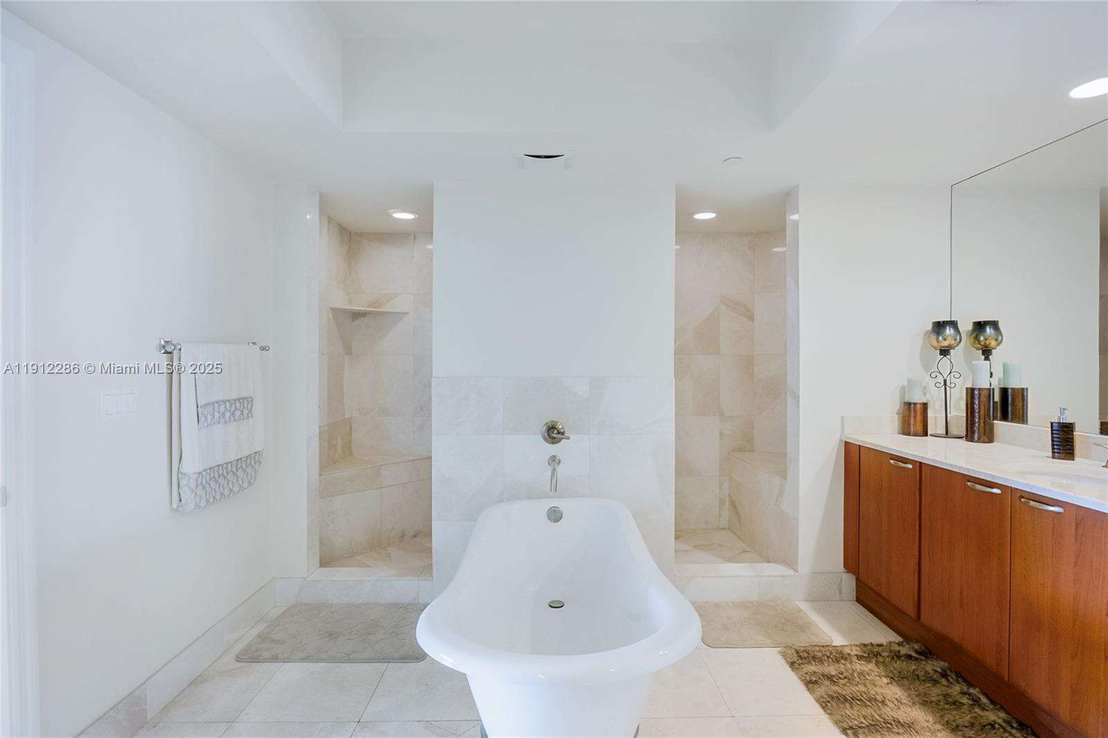 THE PENINSULA II - 3301 183 St, Aventura, FL 33160 | Picture 13