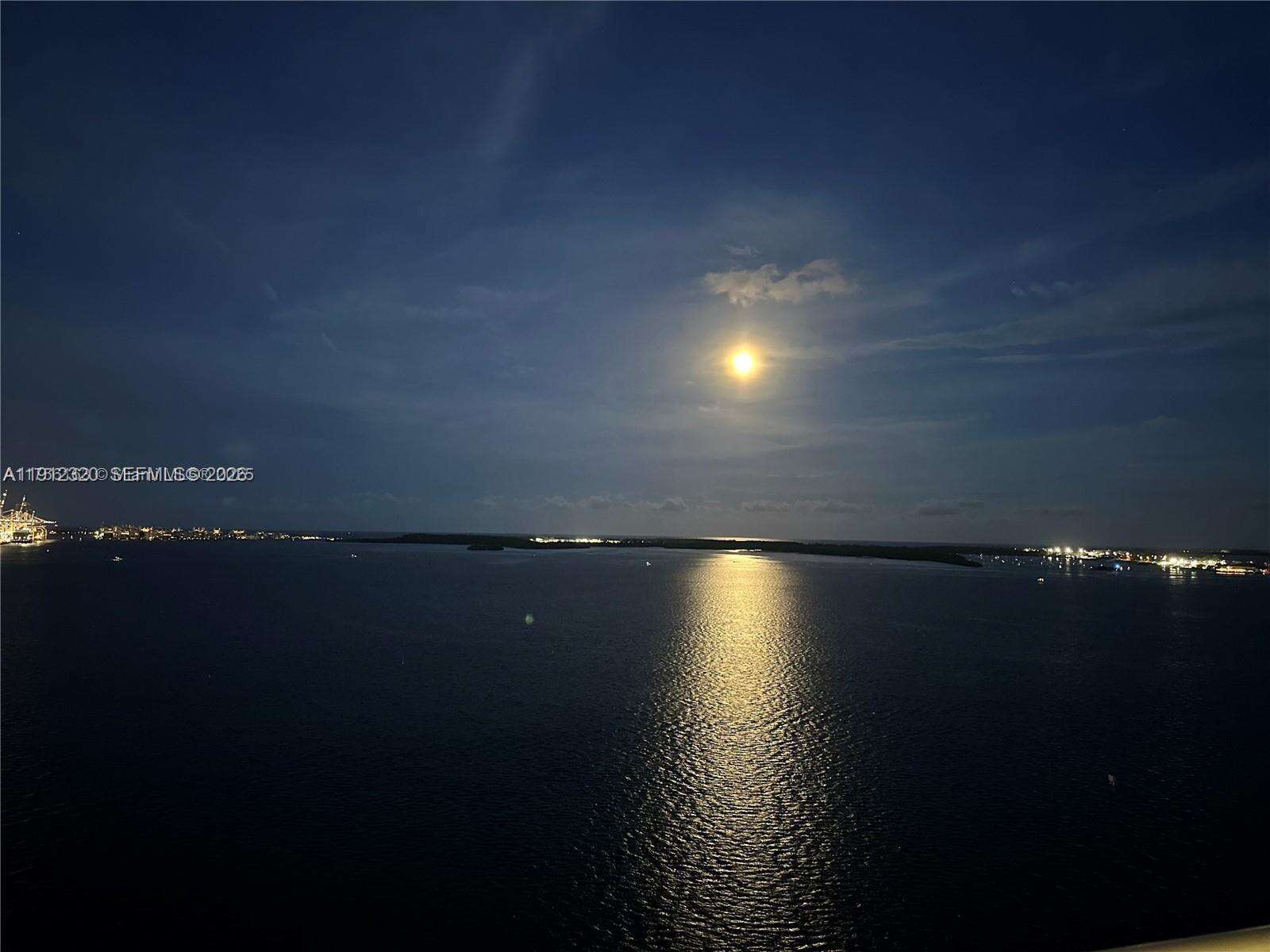 Brickell Key 1 at 520 Brickell Key Dr, Miami, FL 33131 - For Sale photo 16
