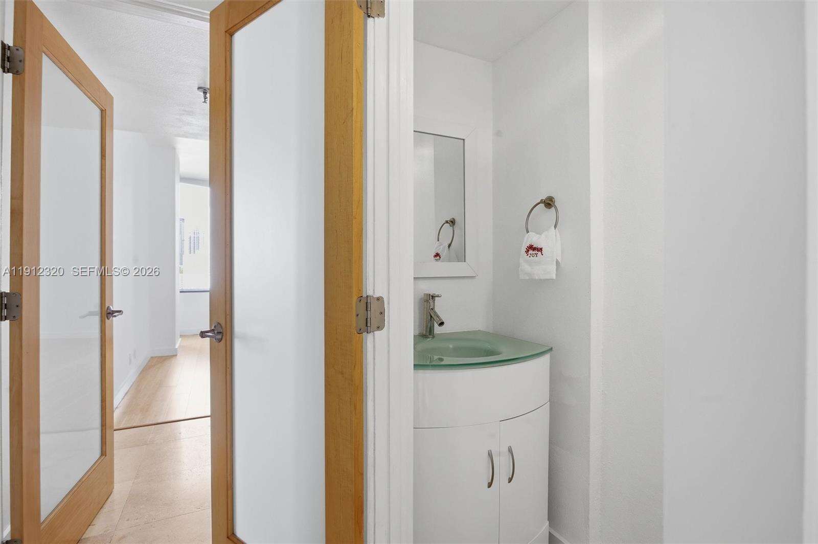 Brickell Key 1 at 520 Brickell Key Dr, Miami, FL 33131 - For Sale photo 32