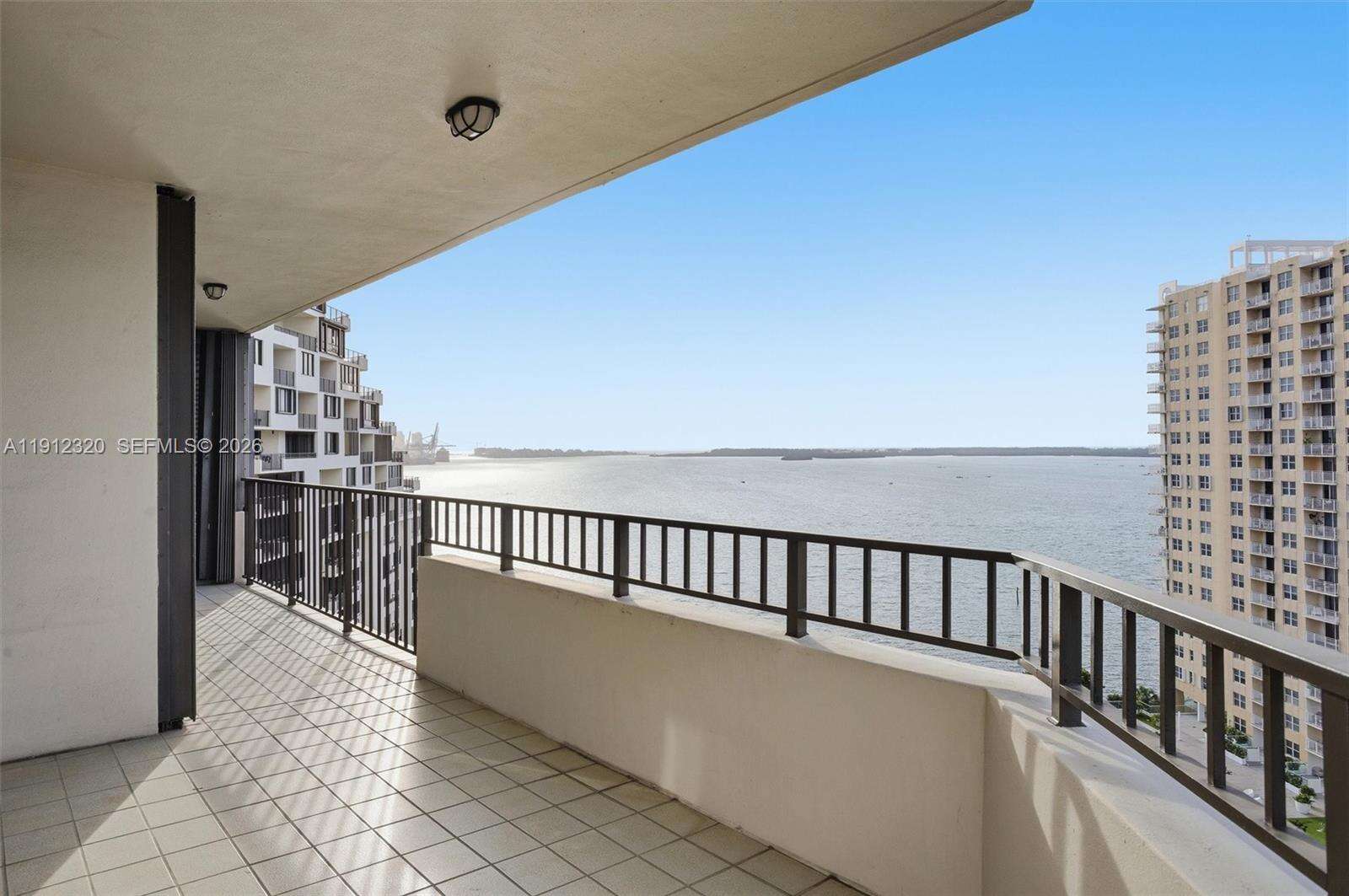 Brickell Key 1 at 520 Brickell Key Dr, Miami, FL 33131 - For Sale photo 52