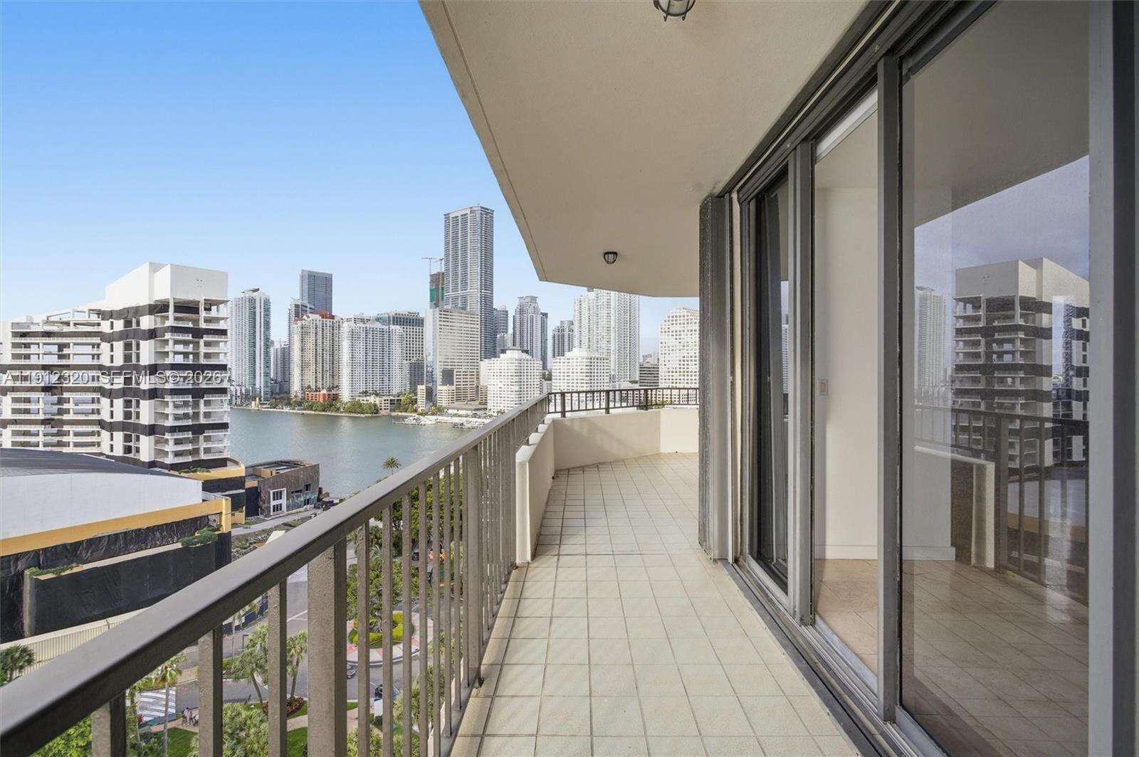 Brickell Key 1 at 520 Brickell Key Dr, Miami, FL 33131 - For Sale photo 53