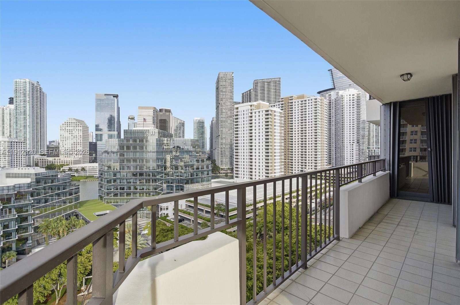 Brickell Key 1 at 520 Brickell Key Dr, Miami, FL 33131 - For Sale photo 55