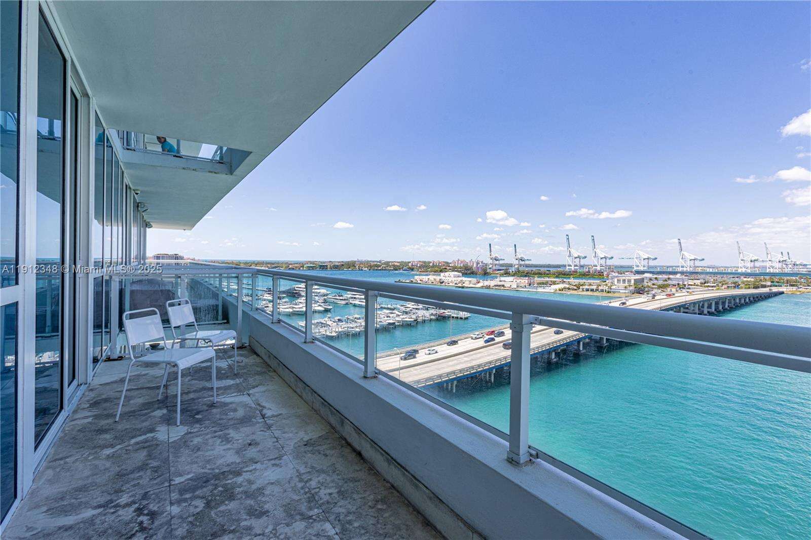 THE BENTLEY BAY - 520 W Ave, Miami Beach, FL 33139 | Picture 11