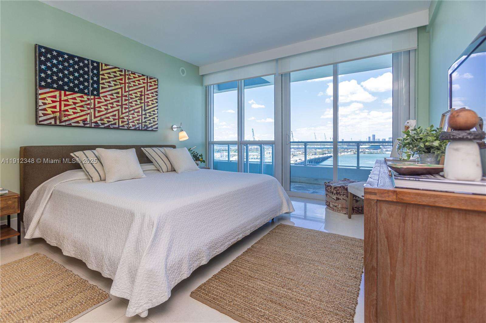 THE BENTLEY BAY - 520 W Ave, Miami Beach, FL 33139 | Picture 13