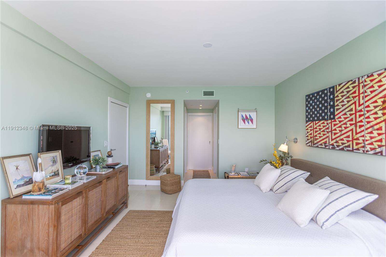 THE BENTLEY BAY - 520 W Ave, Miami Beach, FL 33139 | Picture 18