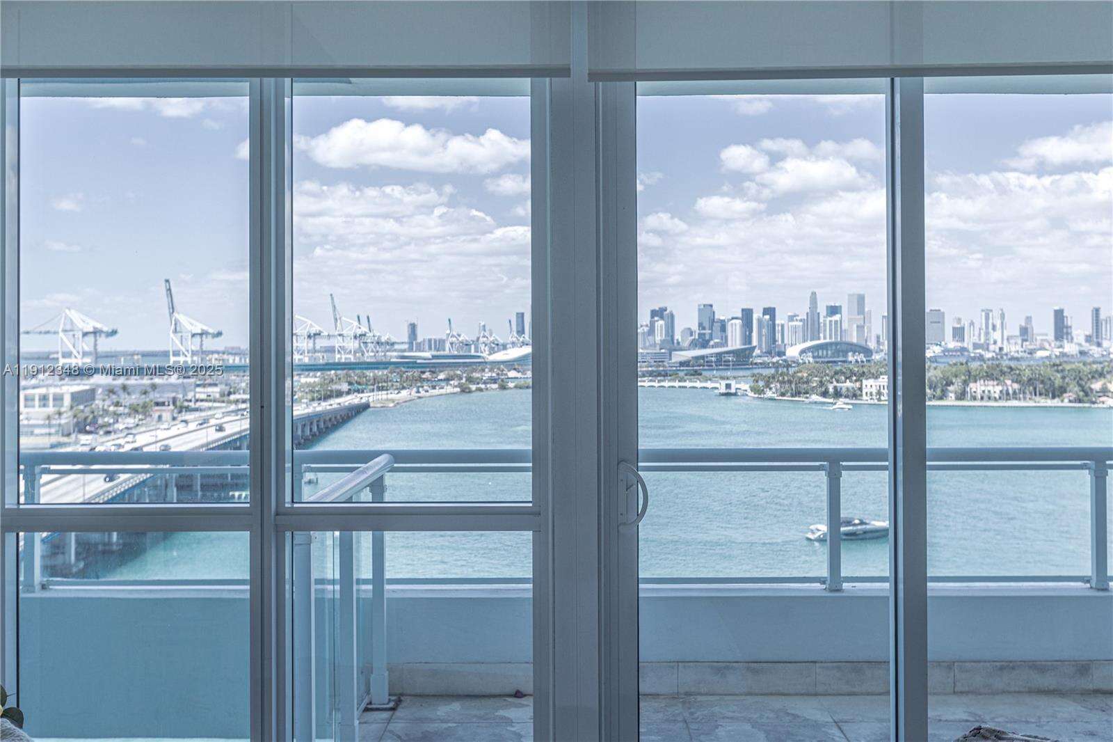 THE BENTLEY BAY - 520 W Ave, Miami Beach, FL 33139 | Picture 24