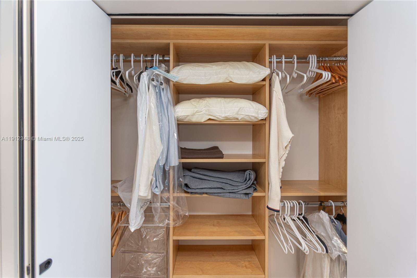 THE BENTLEY BAY - 520 W Ave, Miami Beach, FL 33139 | Picture 34