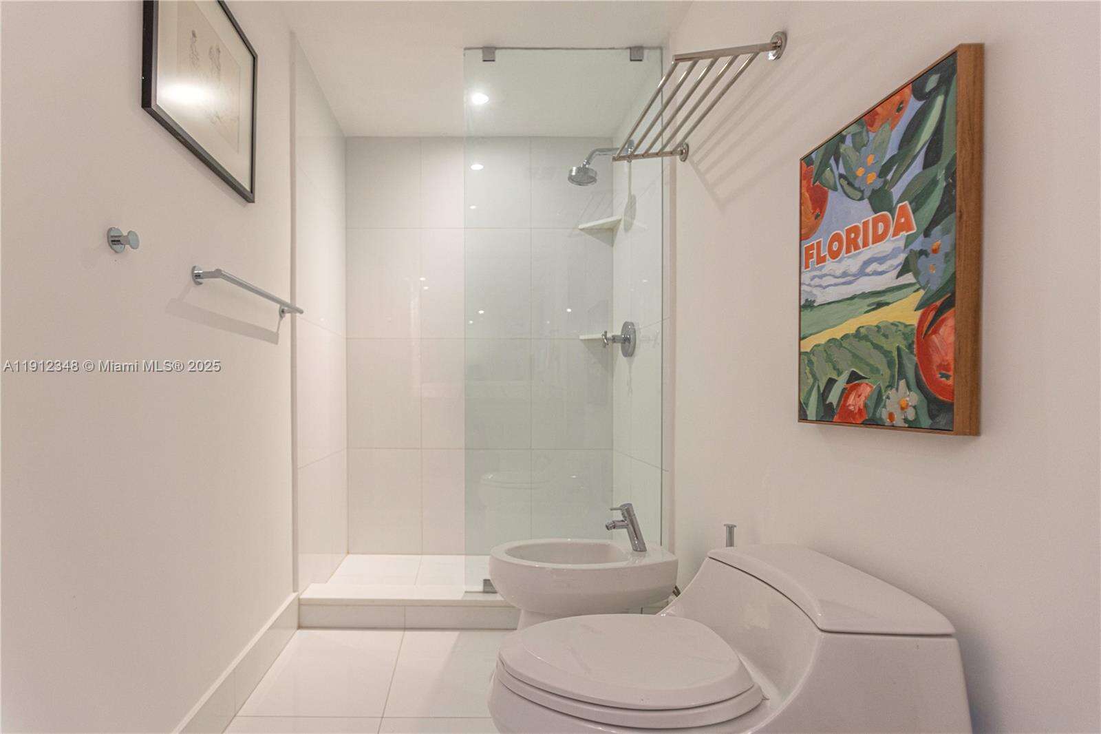 THE BENTLEY BAY - 520 W Ave, Miami Beach, FL 33139 | Picture 38