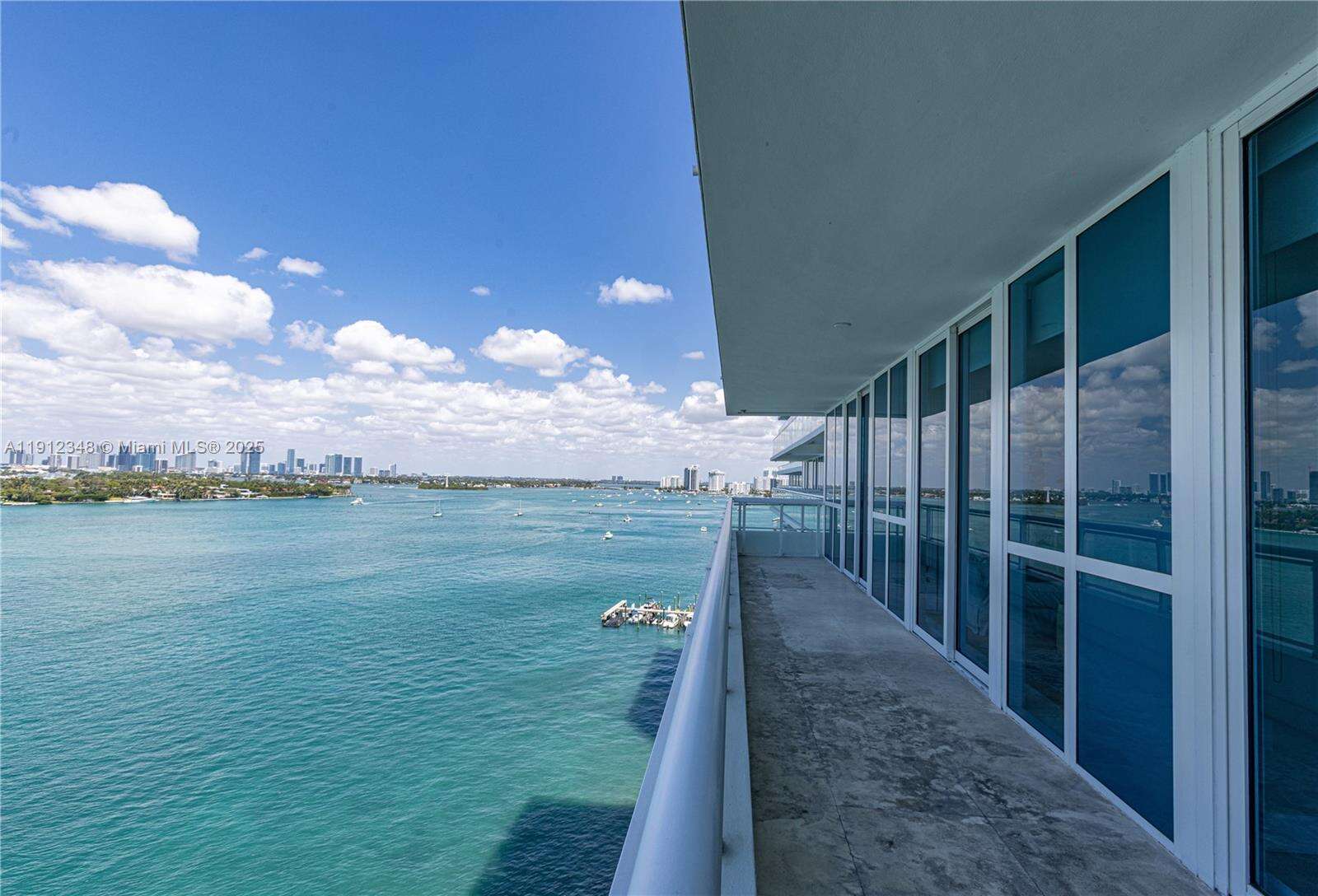 THE BENTLEY BAY - 520 W Ave, Miami Beach, FL 33139 | Picture 7