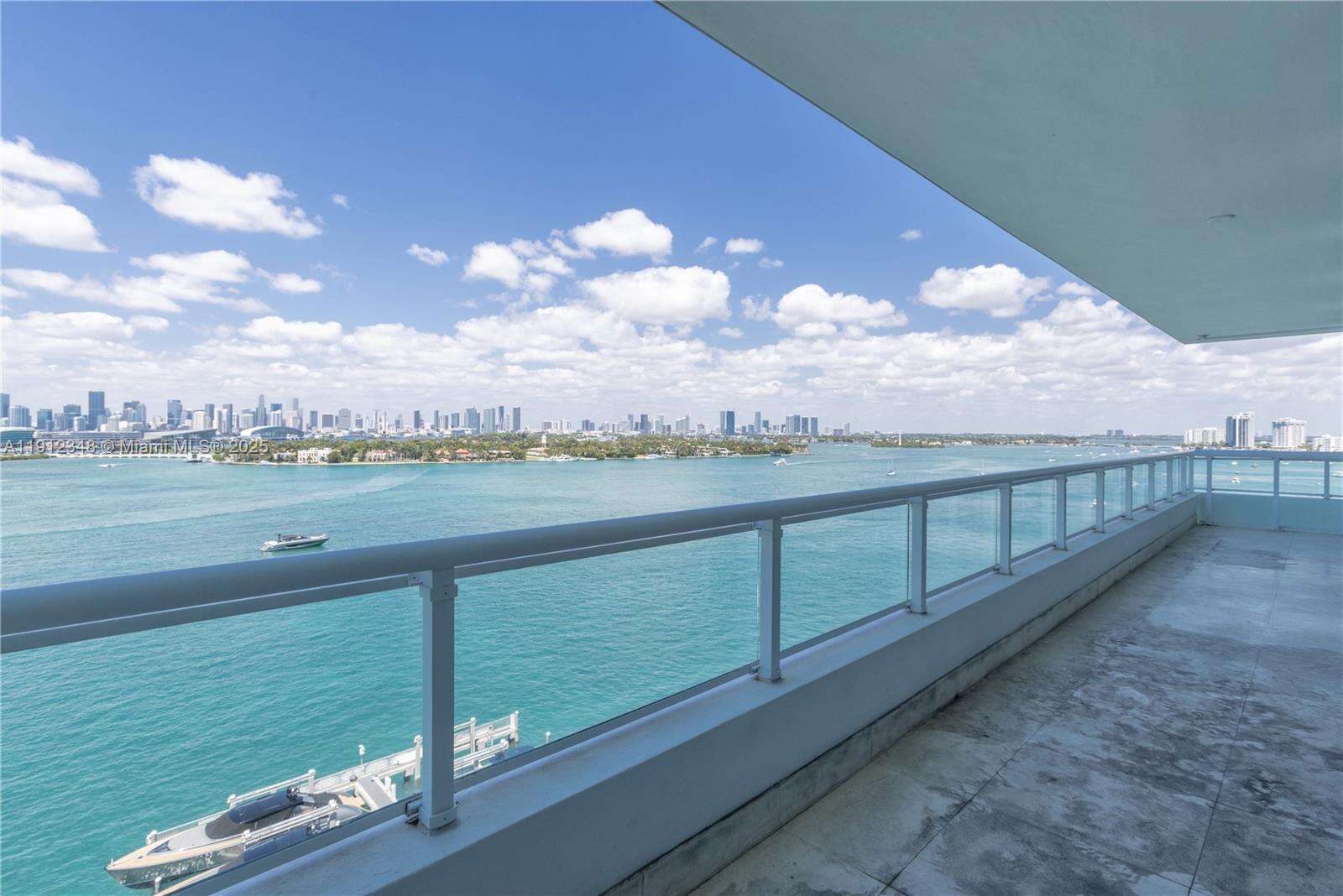 THE BENTLEY BAY - 520 W Ave, Miami Beach, FL 33139 | Picture 8