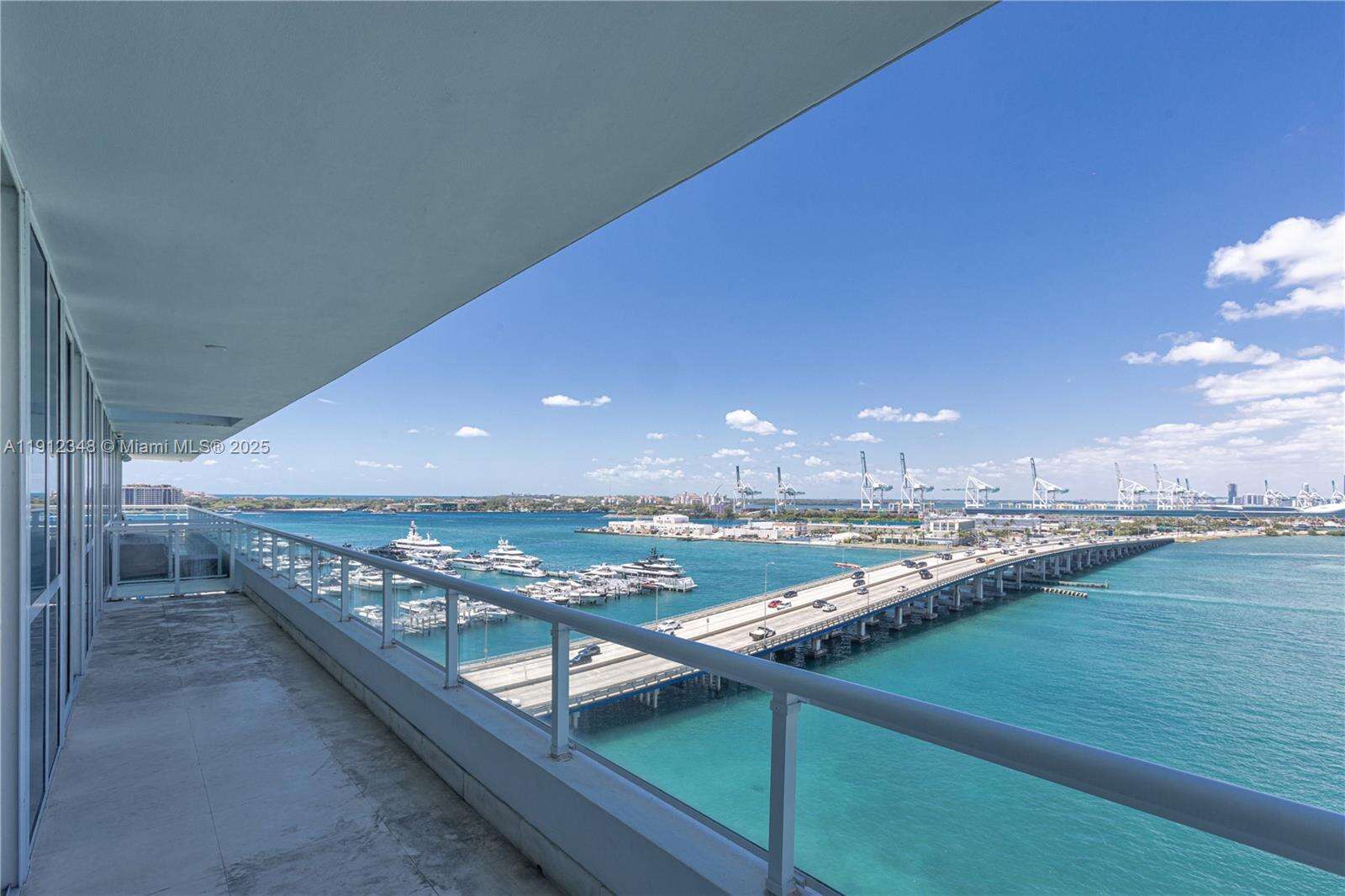 THE BENTLEY BAY - 520 W Ave, Miami Beach, FL 33139 | Picture 9