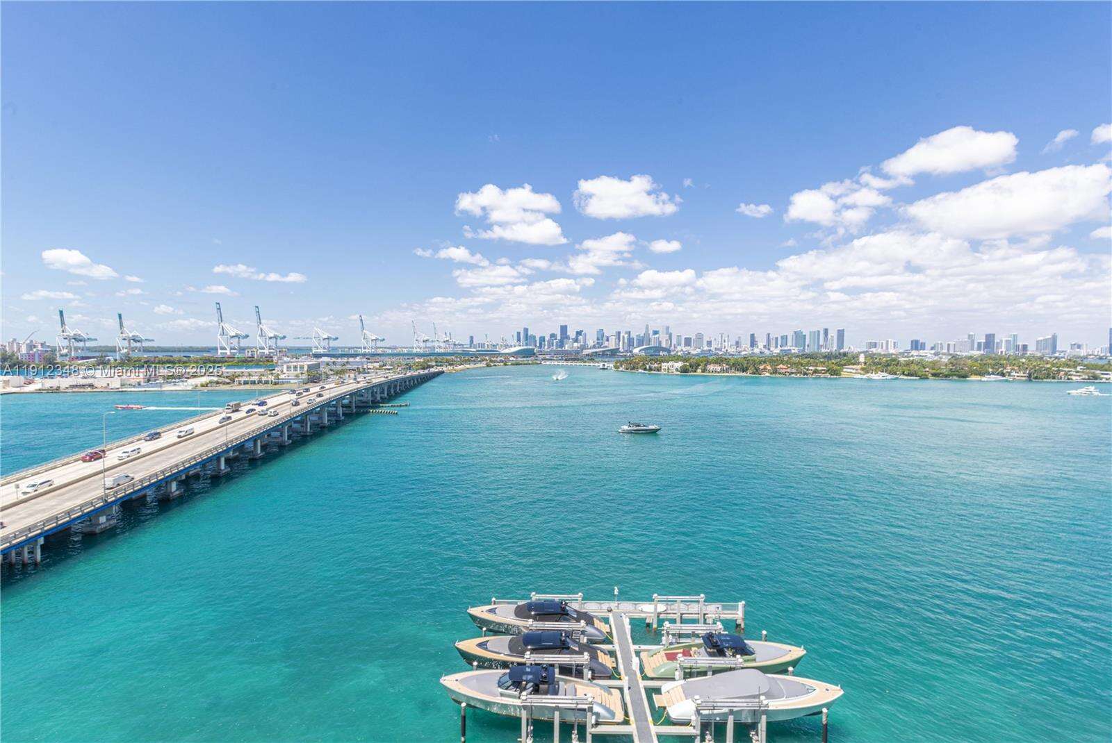 THE BENTLEY BAY - 520 W Ave, Miami Beach, FL 33139 | Picture 10