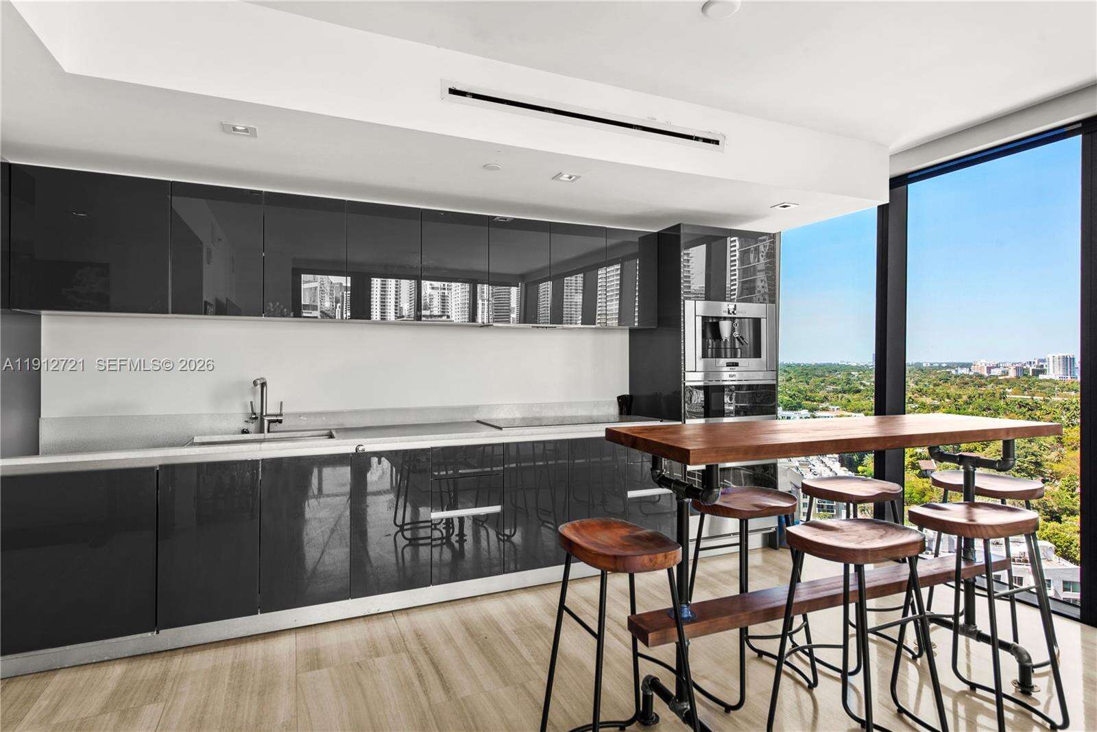 Echo Brickell at 1451 Brickell Ave, Miami, FL 33131 - For Sale photo 1