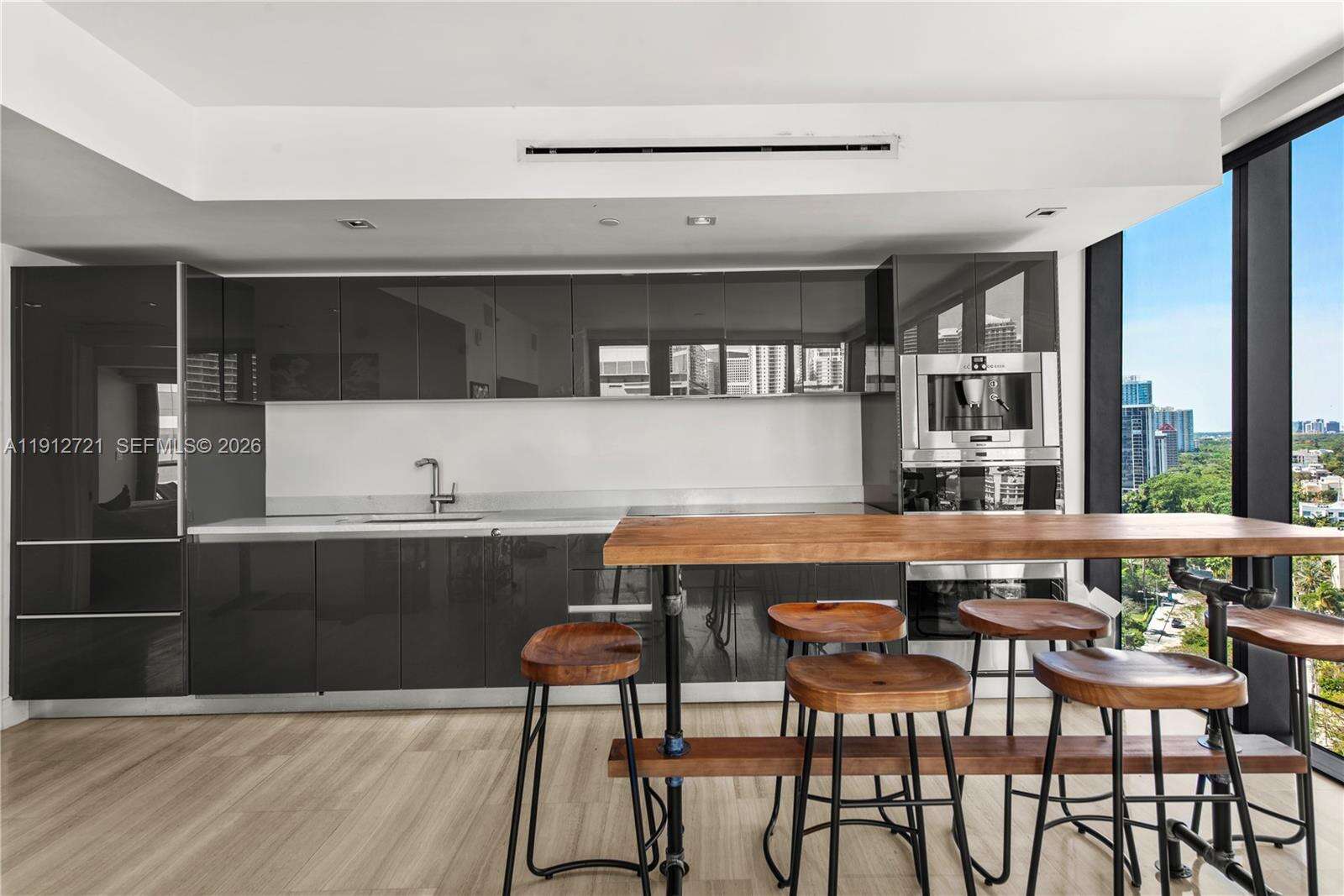 Echo Brickell at 1451 Brickell Ave, Miami, FL 33131 - For Sale photo 10