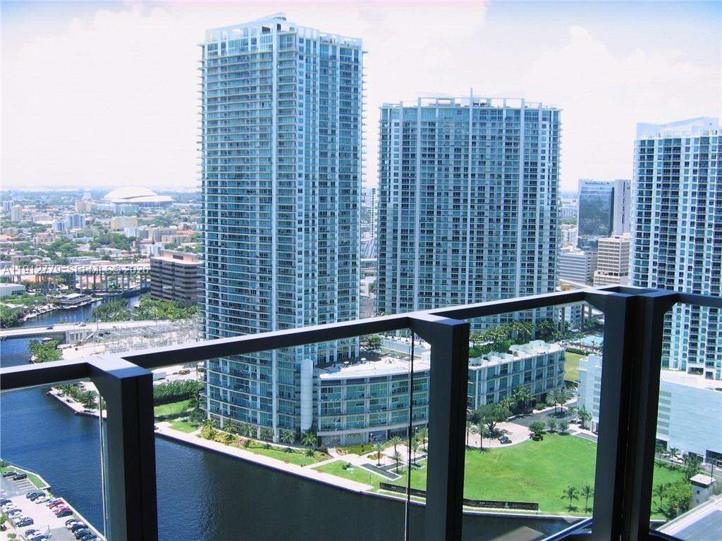 Reach Brickell at 68 6 St, Miami, FL 33131 - For Sale photo 3