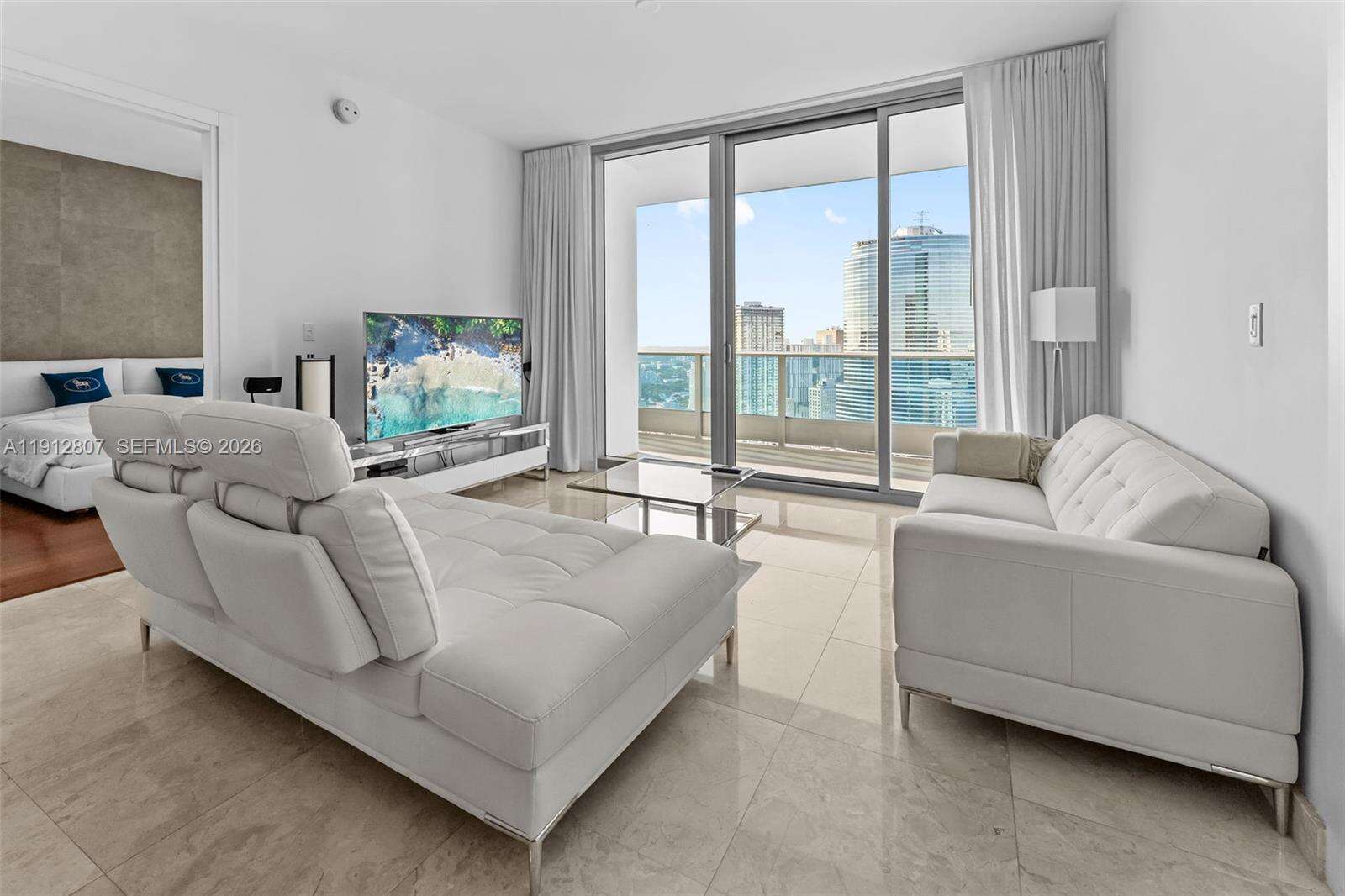 Epic Residences at 200 Biscayne Blvd Way, Miami, FL 33131 - For Sale photo 2