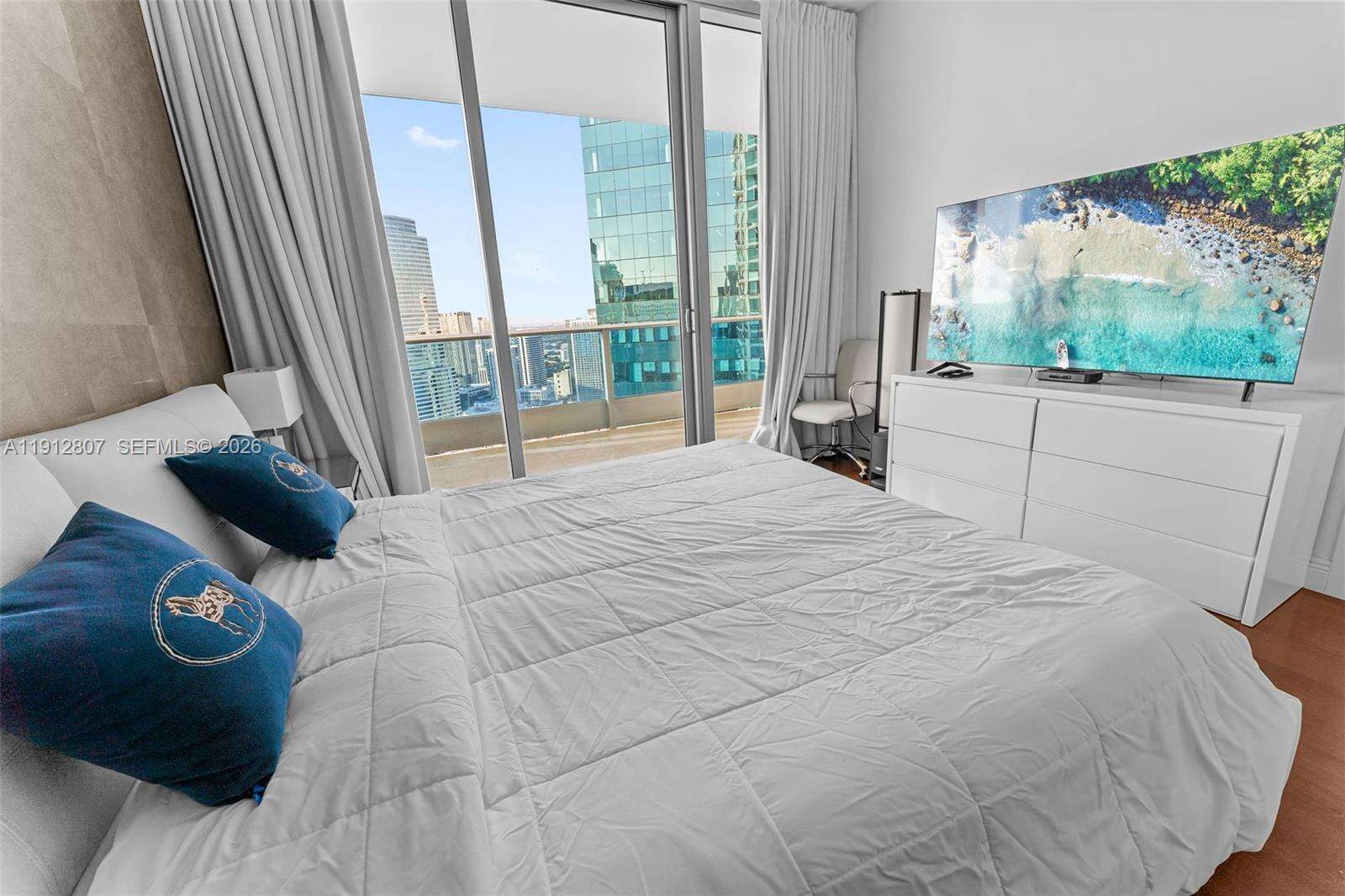 Epic Residences at 200 Biscayne Blvd Way, Miami, FL 33131 - For Sale photo 16
