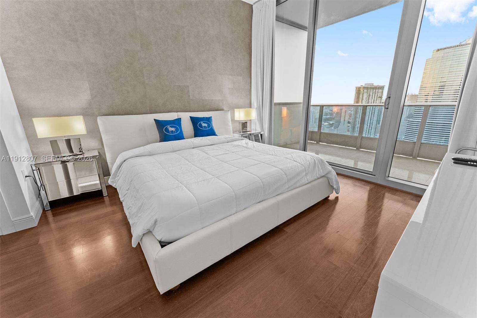 Epic Residences at 200 Biscayne Blvd Way, Miami, FL 33131 - For Sale photo 17