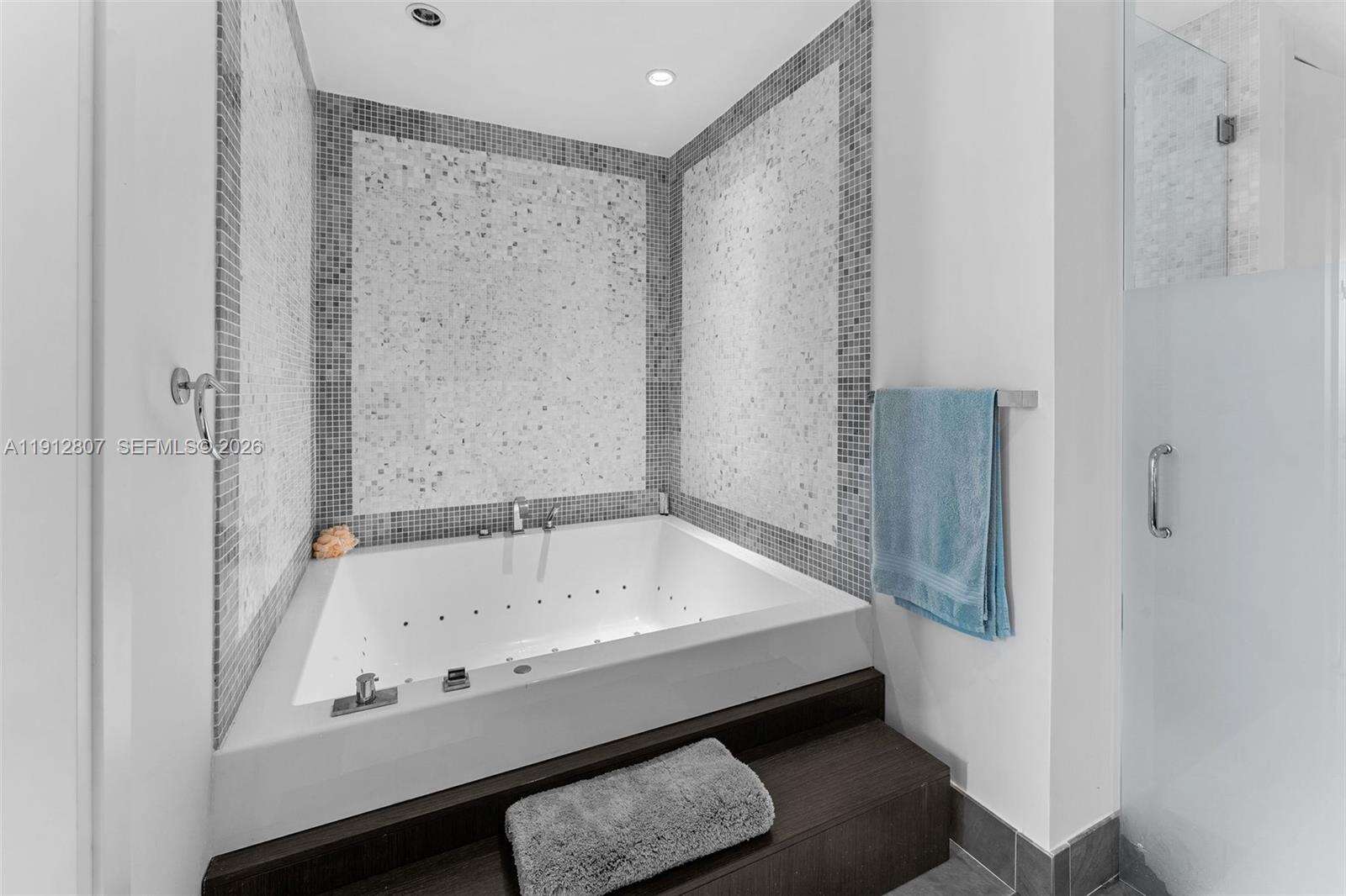 Epic Residences at 200 Biscayne Blvd Way, Miami, FL 33131 - For Sale photo 21