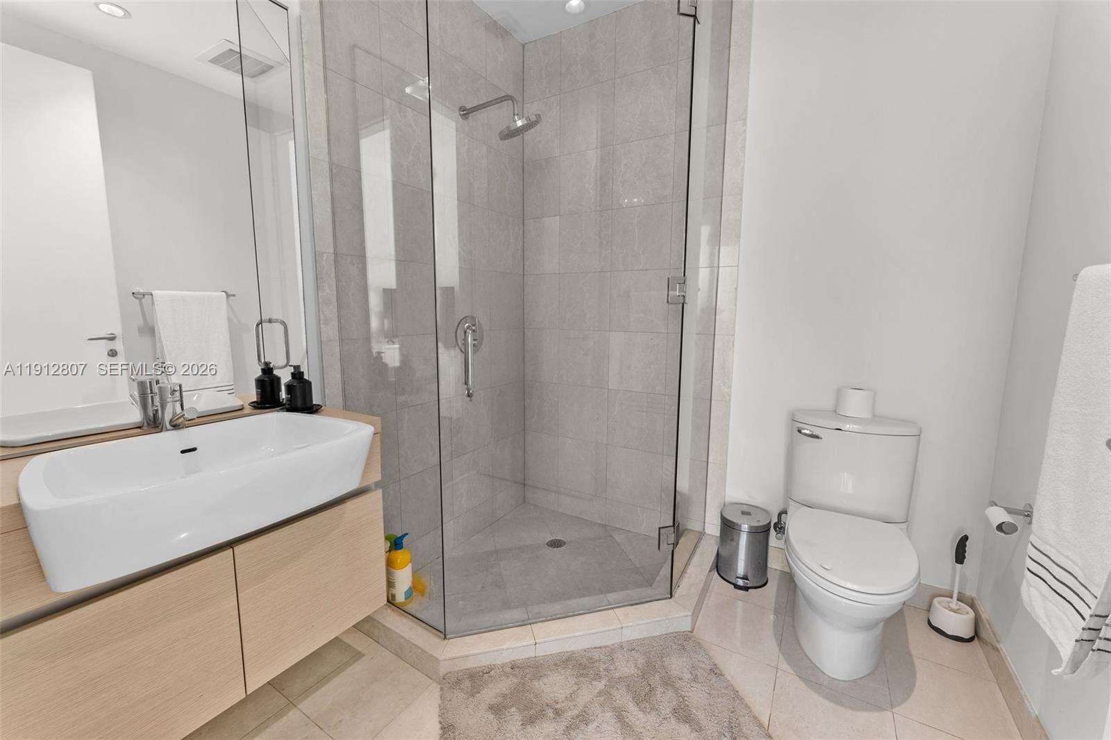 Epic Residences at 200 Biscayne Blvd Way, Miami, FL 33131 - For Sale photo 27