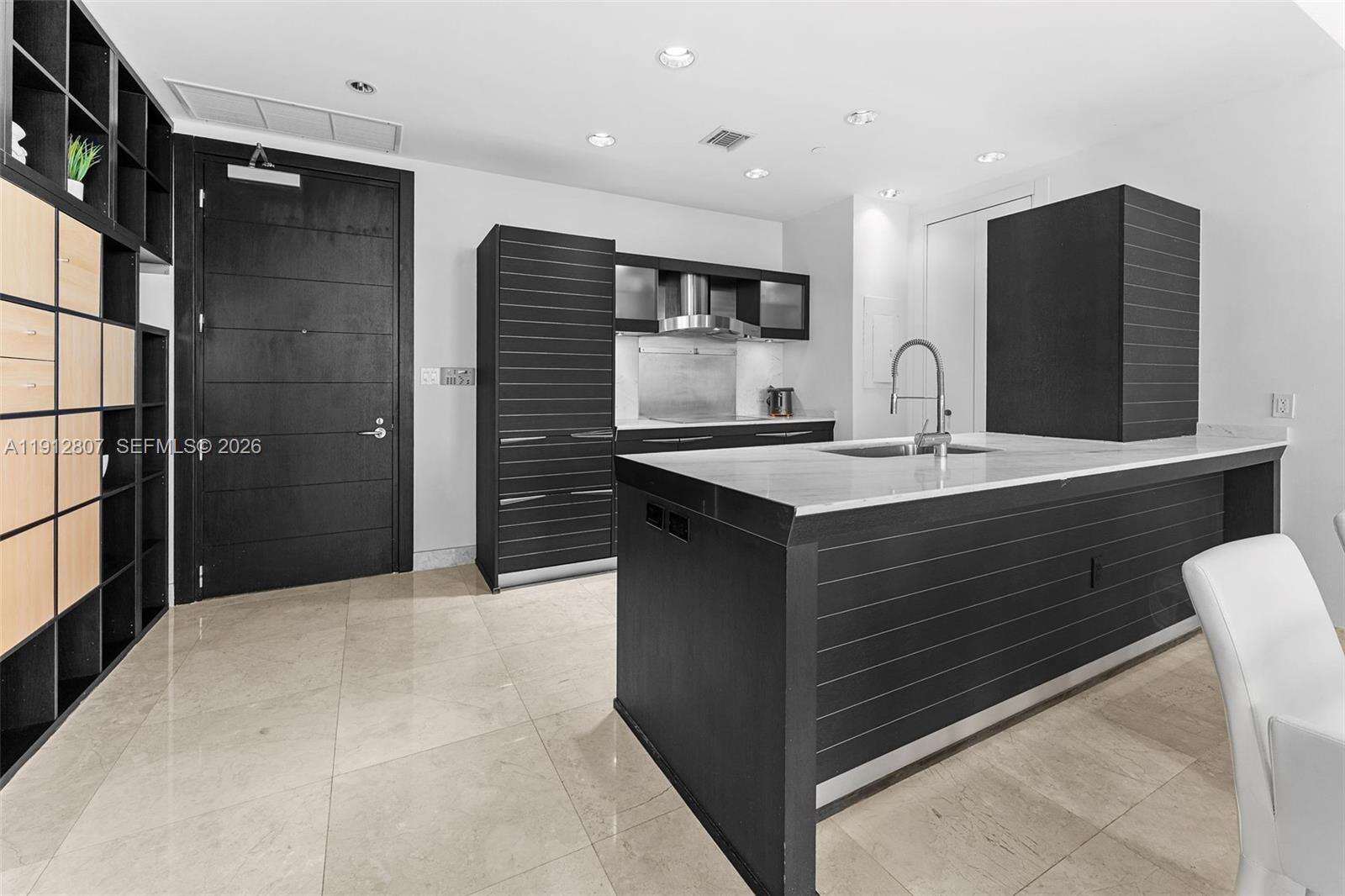 Epic Residences at 200 Biscayne Blvd Way, Miami, FL 33131 - For Sale photo 4
