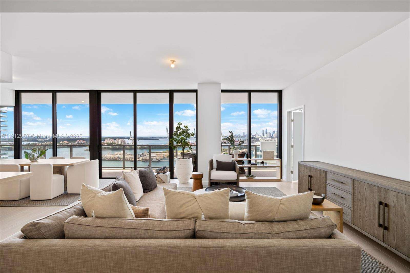 FIVE PARK - 500 Alton Rd, Miami Beach, FL 33139 | Picture 2