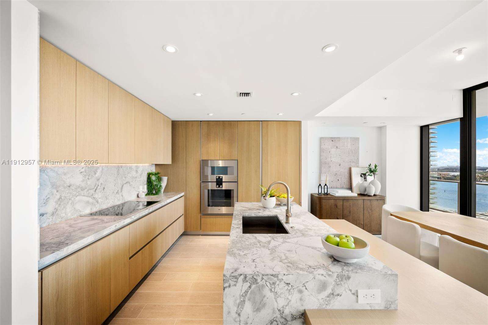 FIVE PARK - 500 Alton Rd, Miami Beach, FL 33139 | Picture 11