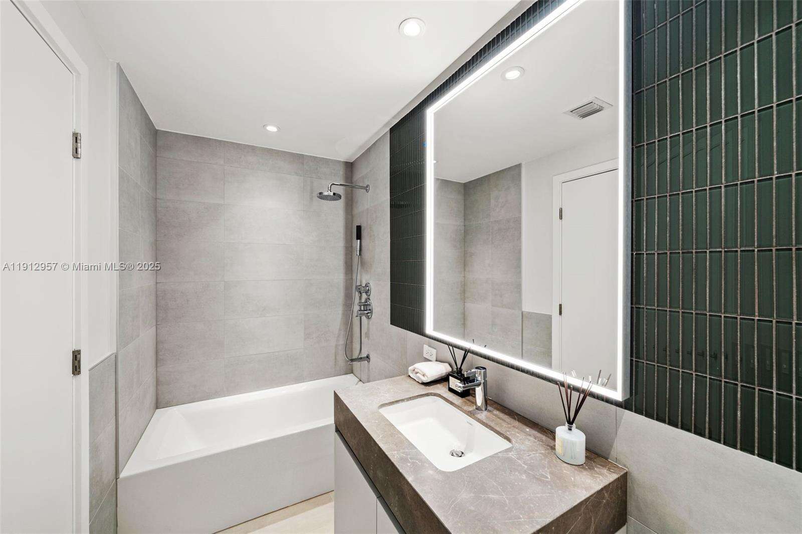 FIVE PARK - 500 Alton Rd, Miami Beach, FL 33139 | Picture 29