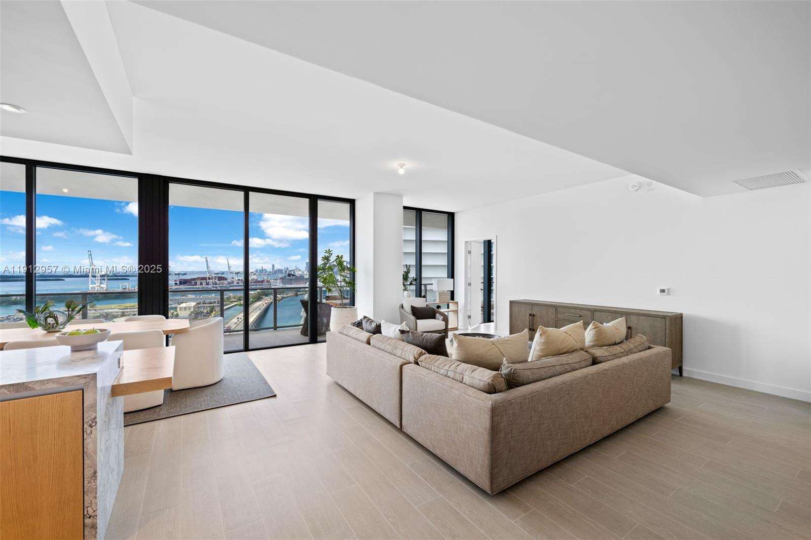 FIVE PARK - 500 Alton Rd, Miami Beach, FL 33139 | Picture 4