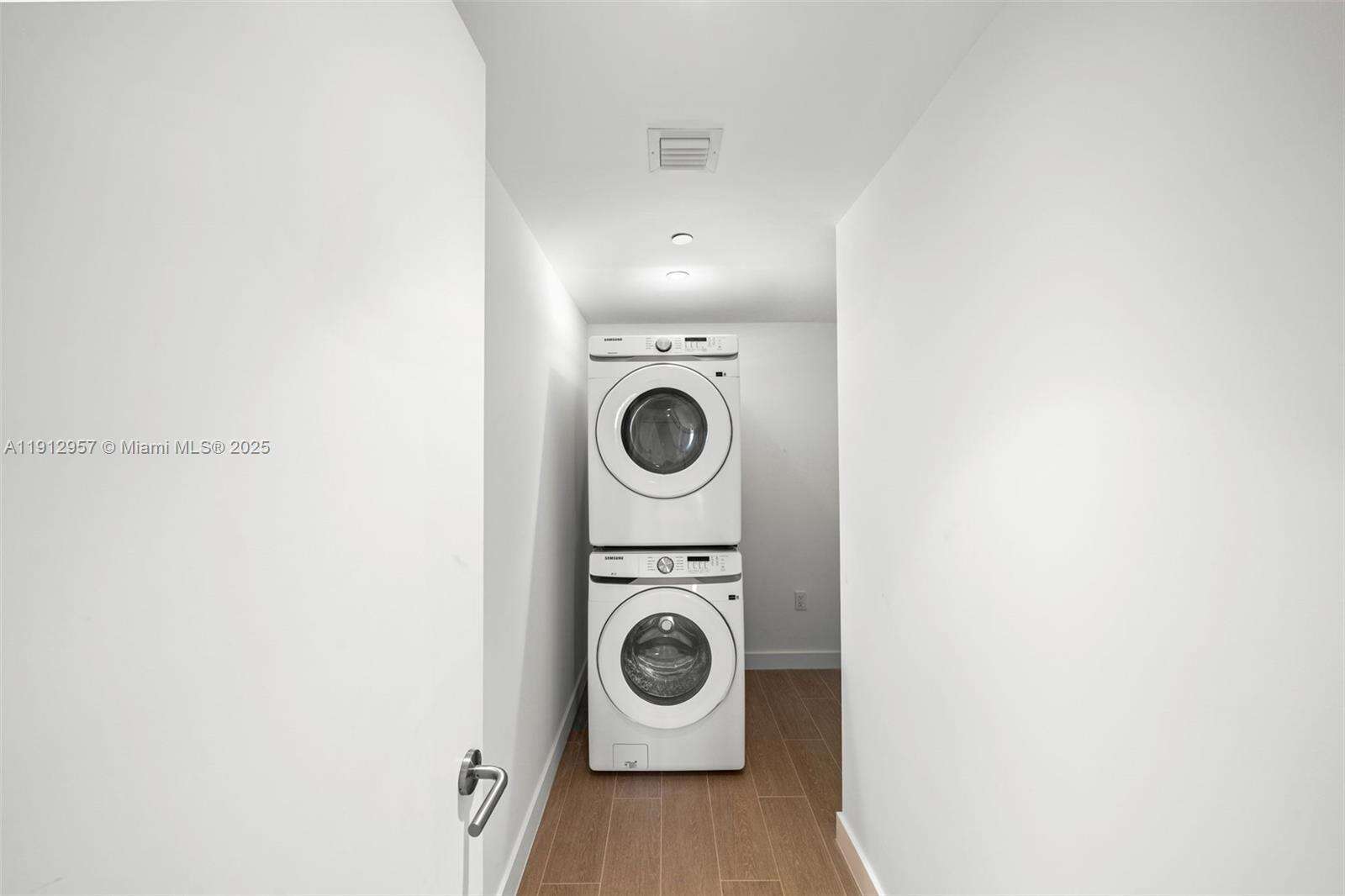 FIVE PARK - 500 Alton Rd, Miami Beach, FL 33139 | Picture 42