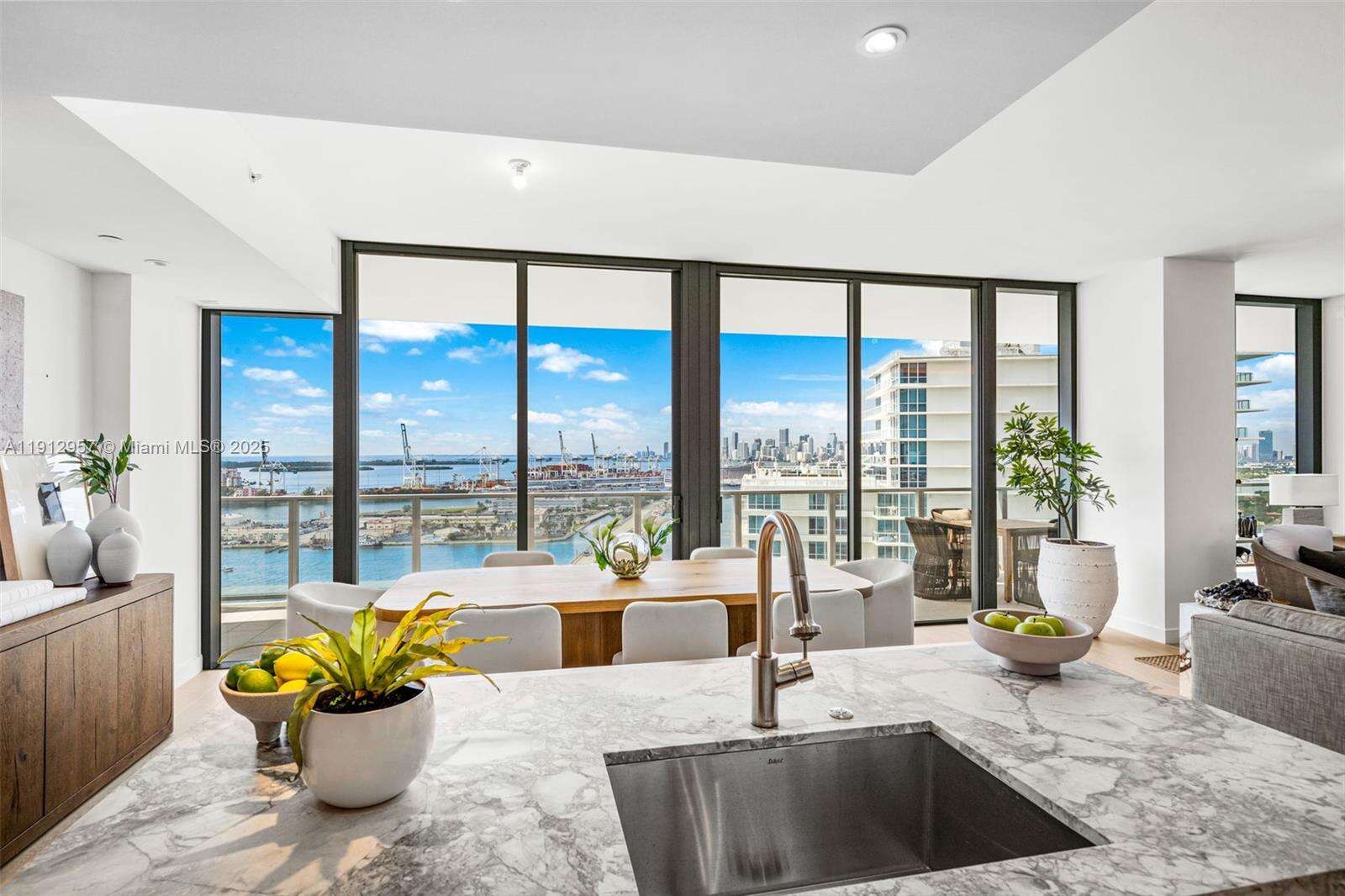 FIVE PARK - 500 Alton Rd, Miami Beach, FL 33139 | Picture 9