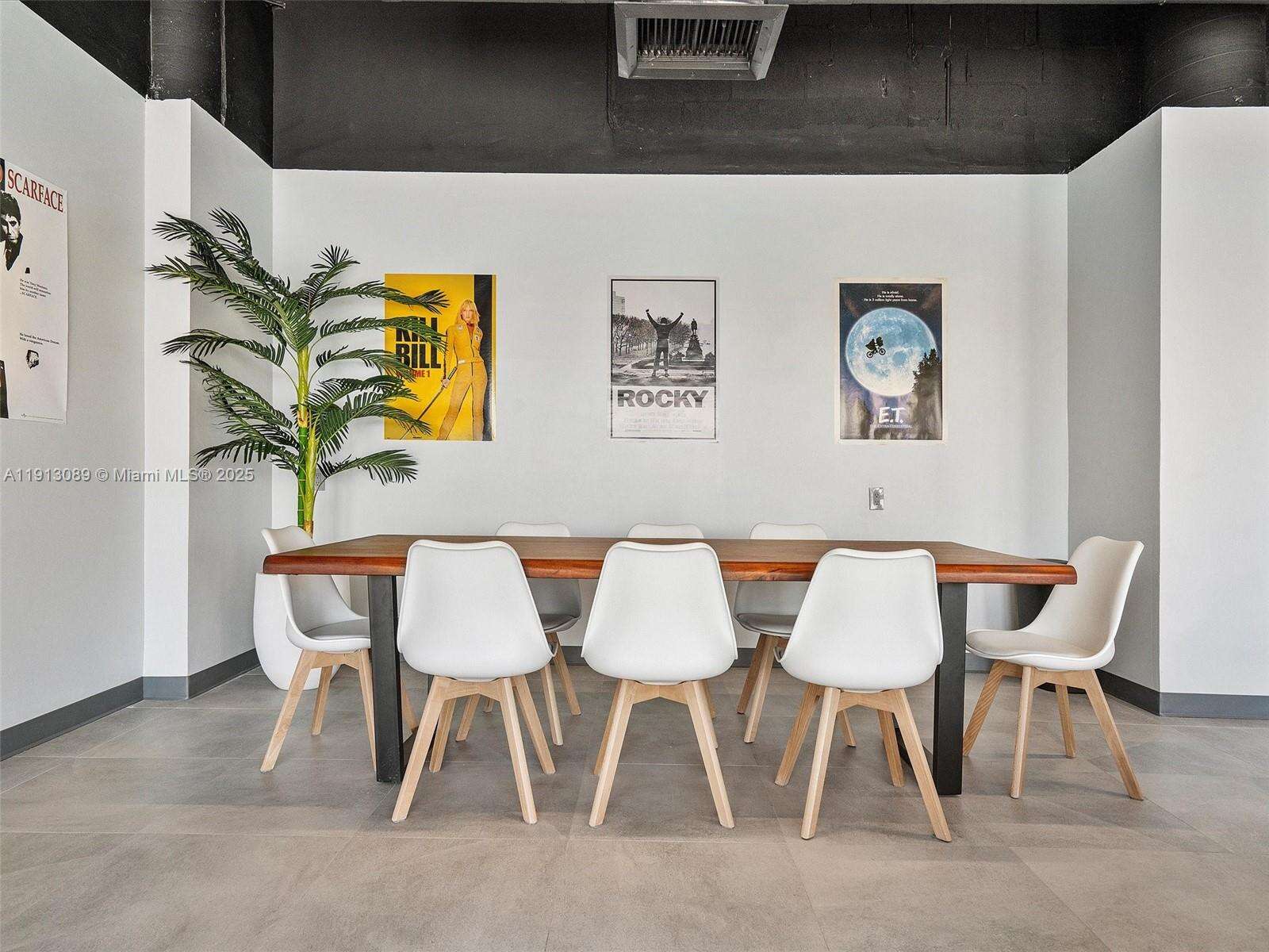 KING COLE - 900 Bay Dr, Miami Beach, FL 33141 | Picture 13