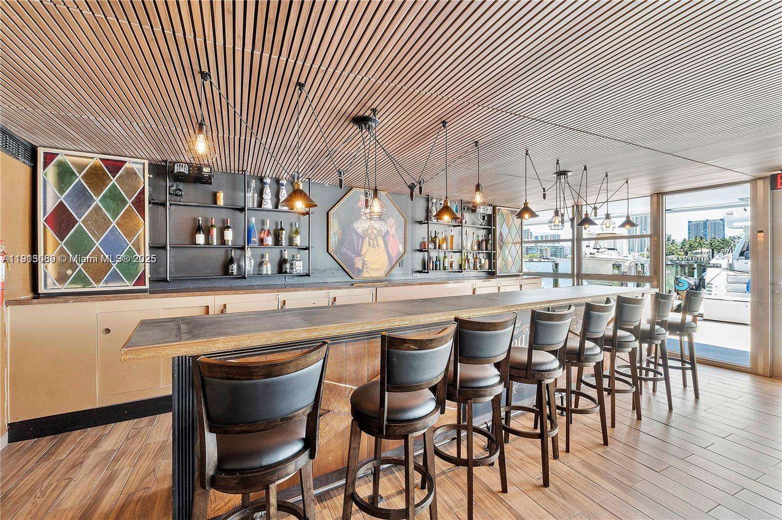 KING COLE - 900 Bay Dr, Miami Beach, FL 33141 | Picture 33