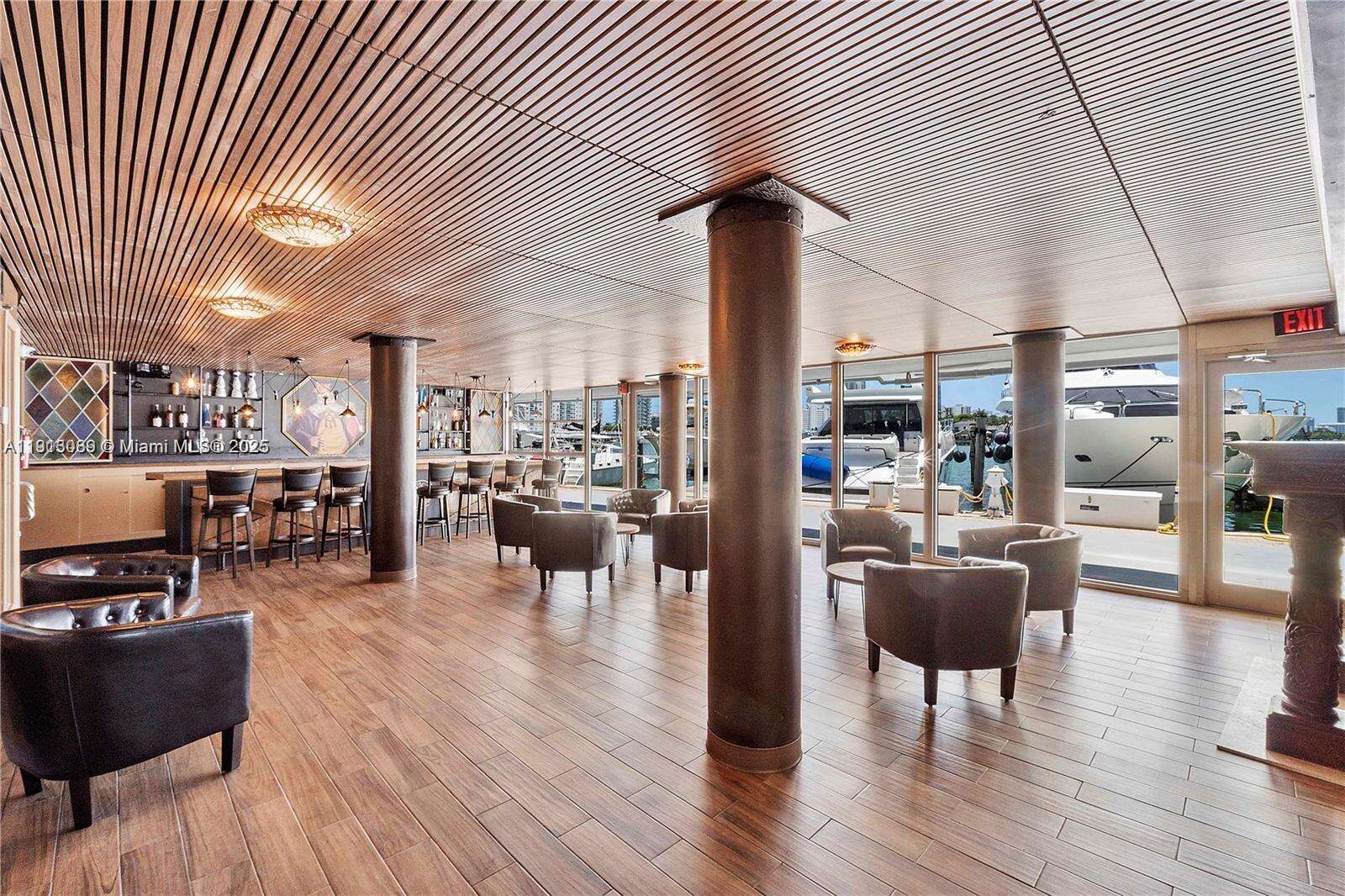 KING COLE - 900 Bay Dr, Miami Beach, FL 33141 | Picture 34